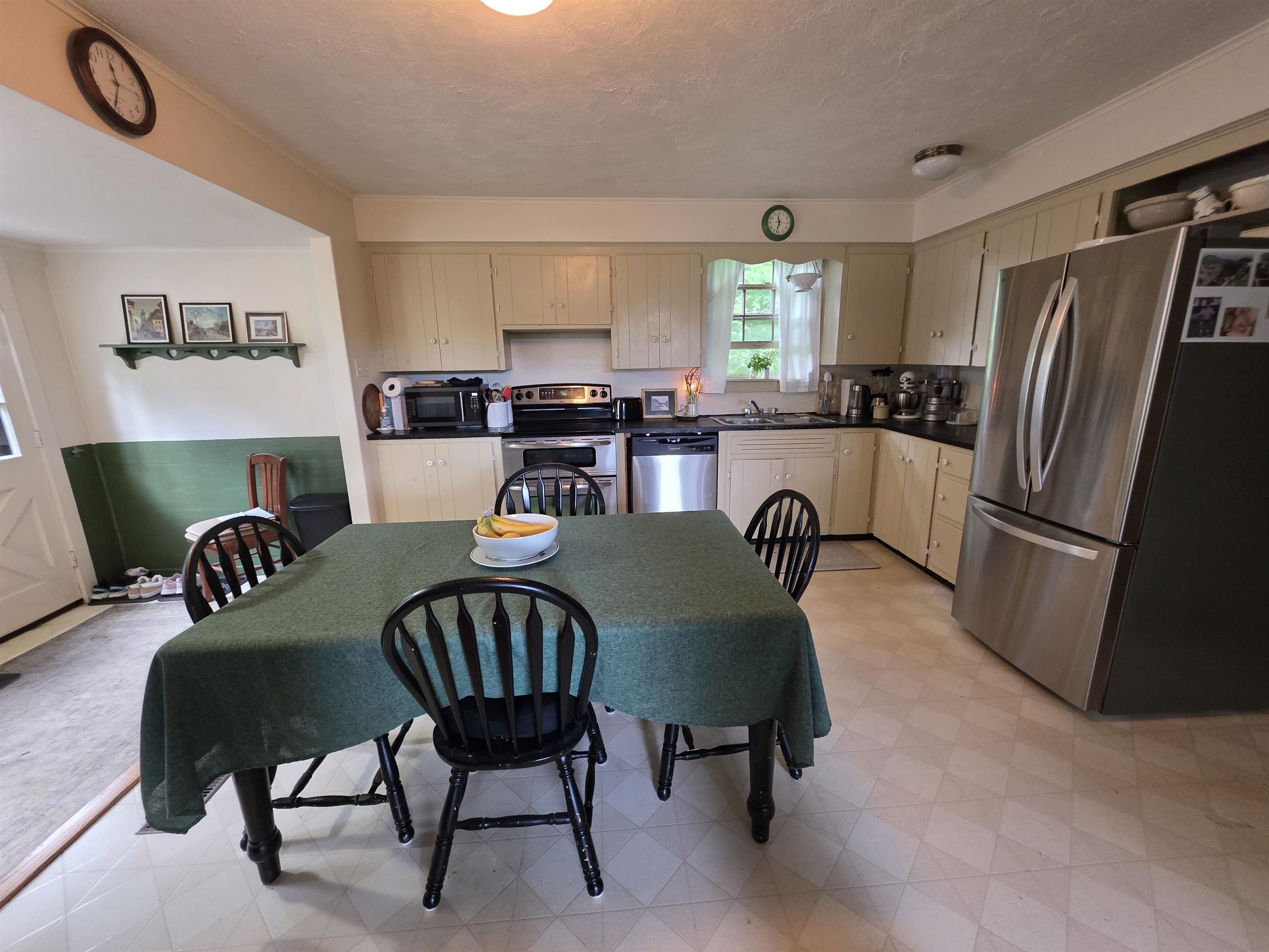 2328 Gore Road Property Photo 20