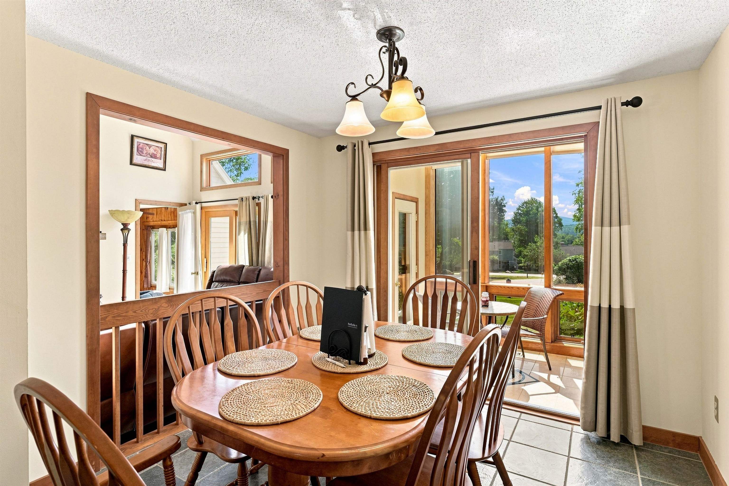 1 Gables Drive Property Photo 6