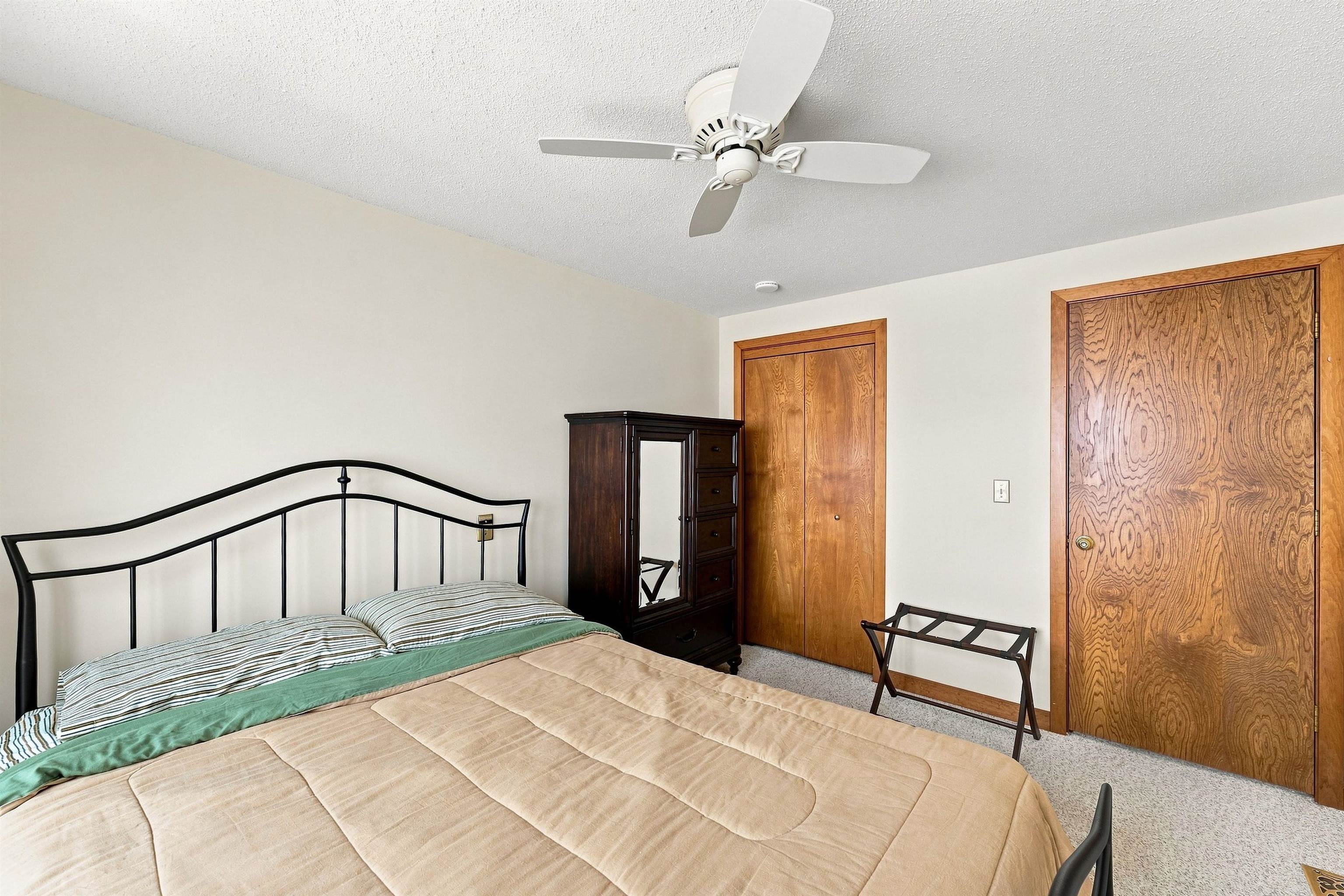 1 Gables Drive Property Photo 21