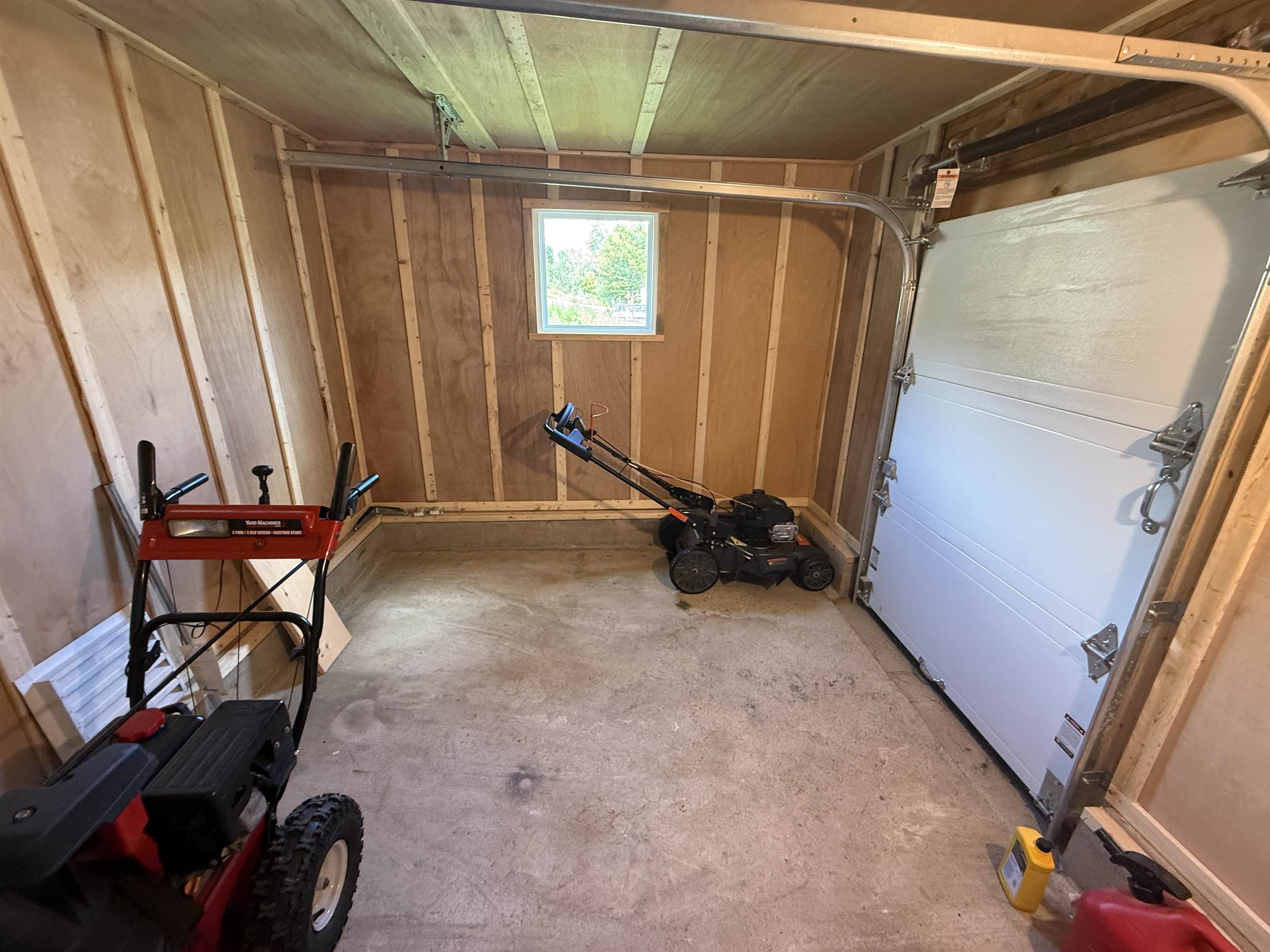 376 Chestnut Street Property Photo 25