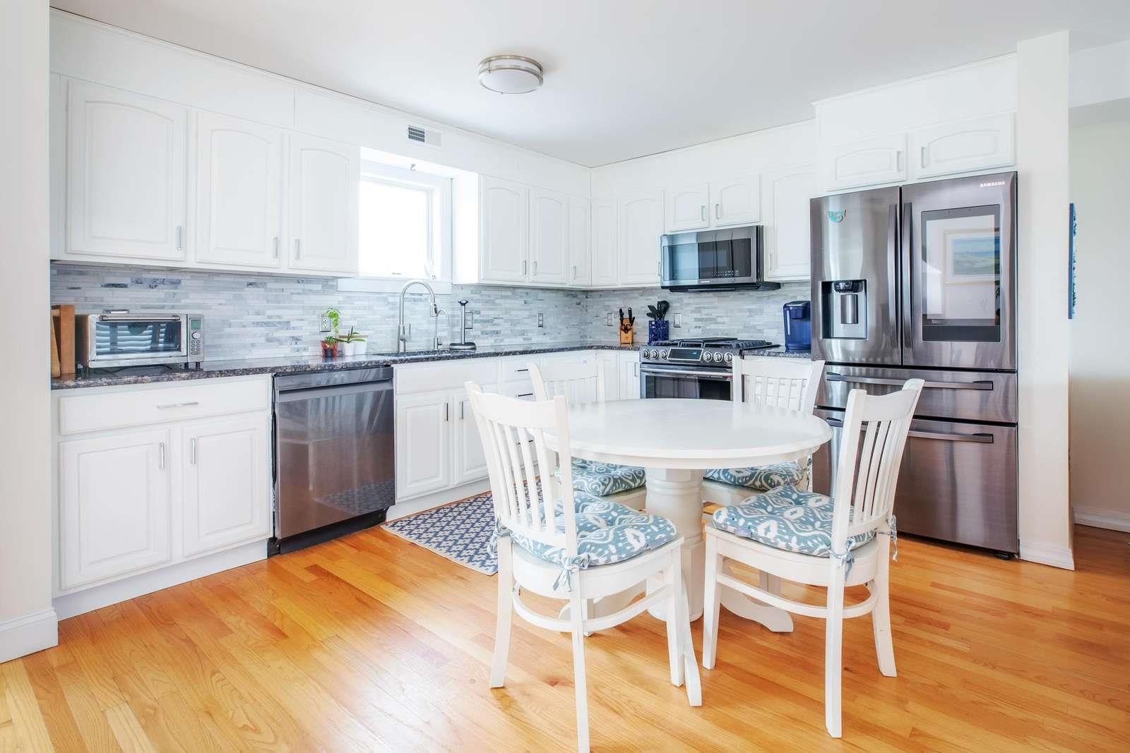 35 Ashworth Avenue Property Photo 11