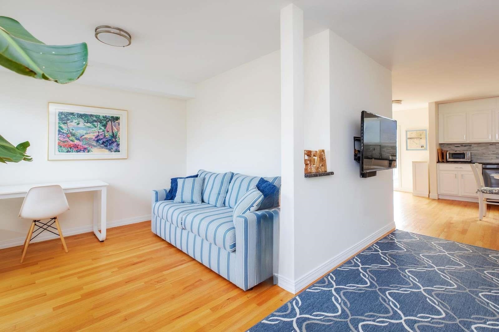 35 Ashworth Avenue Property Photo 21