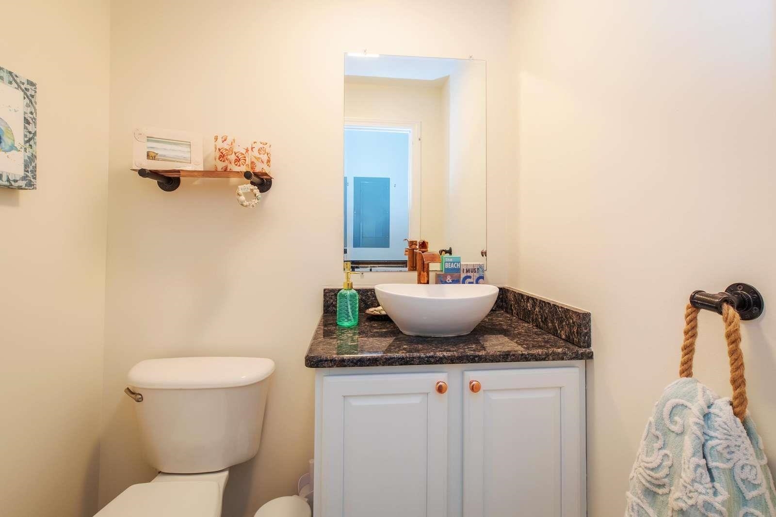 35 Ashworth Avenue Property Photo 22
