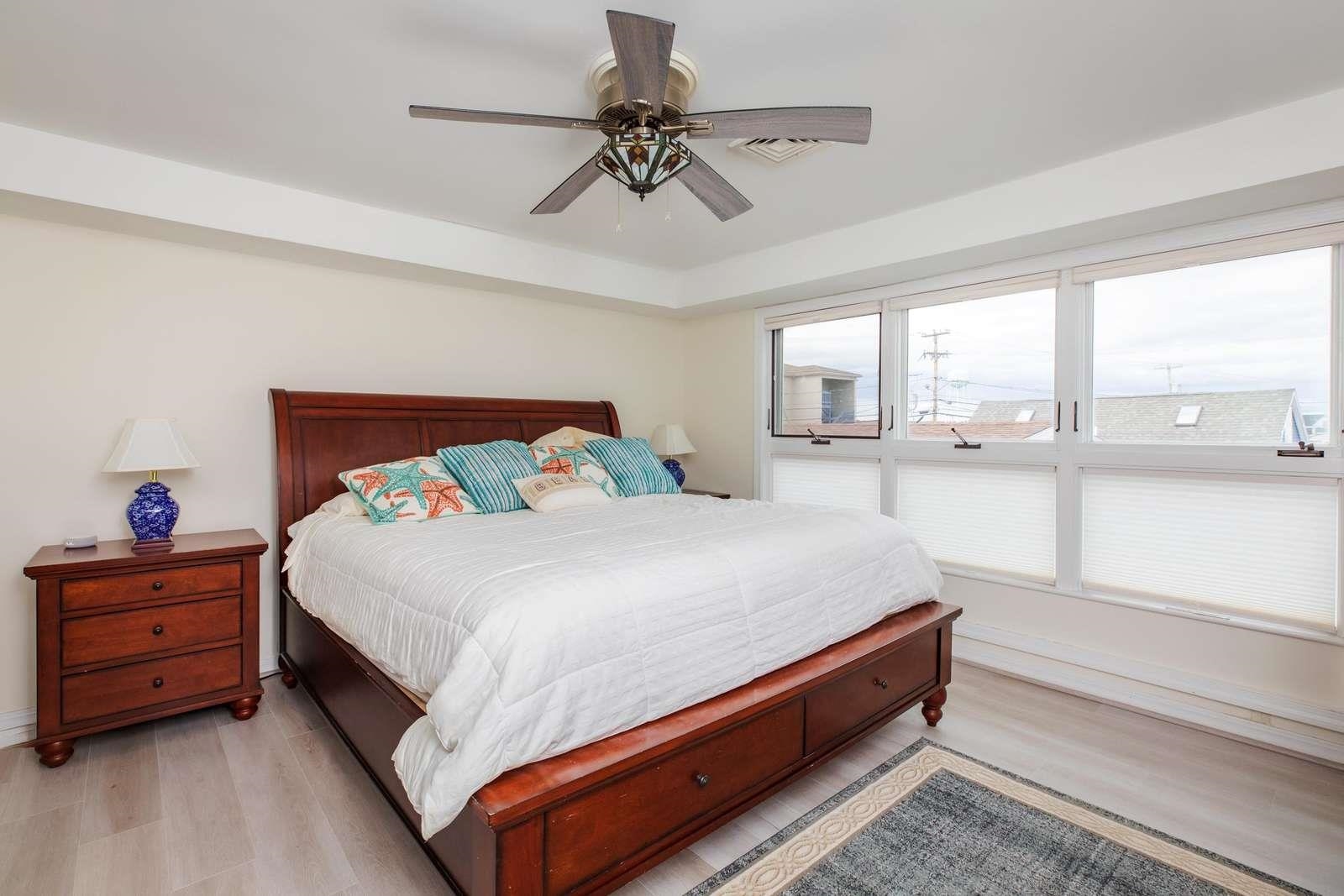 35 Ashworth Avenue Property Photo 25
