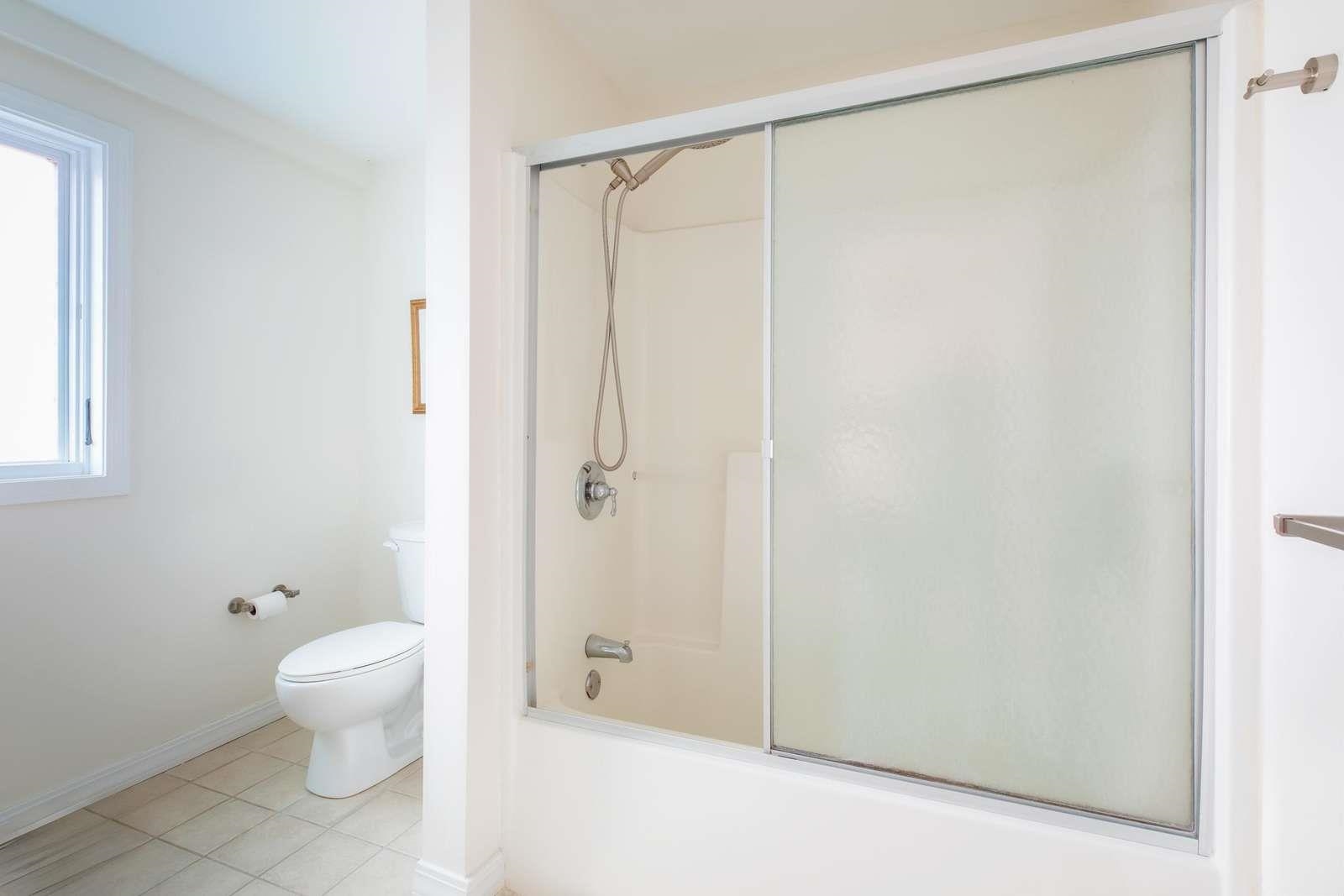 35 Ashworth Avenue Property Photo 29
