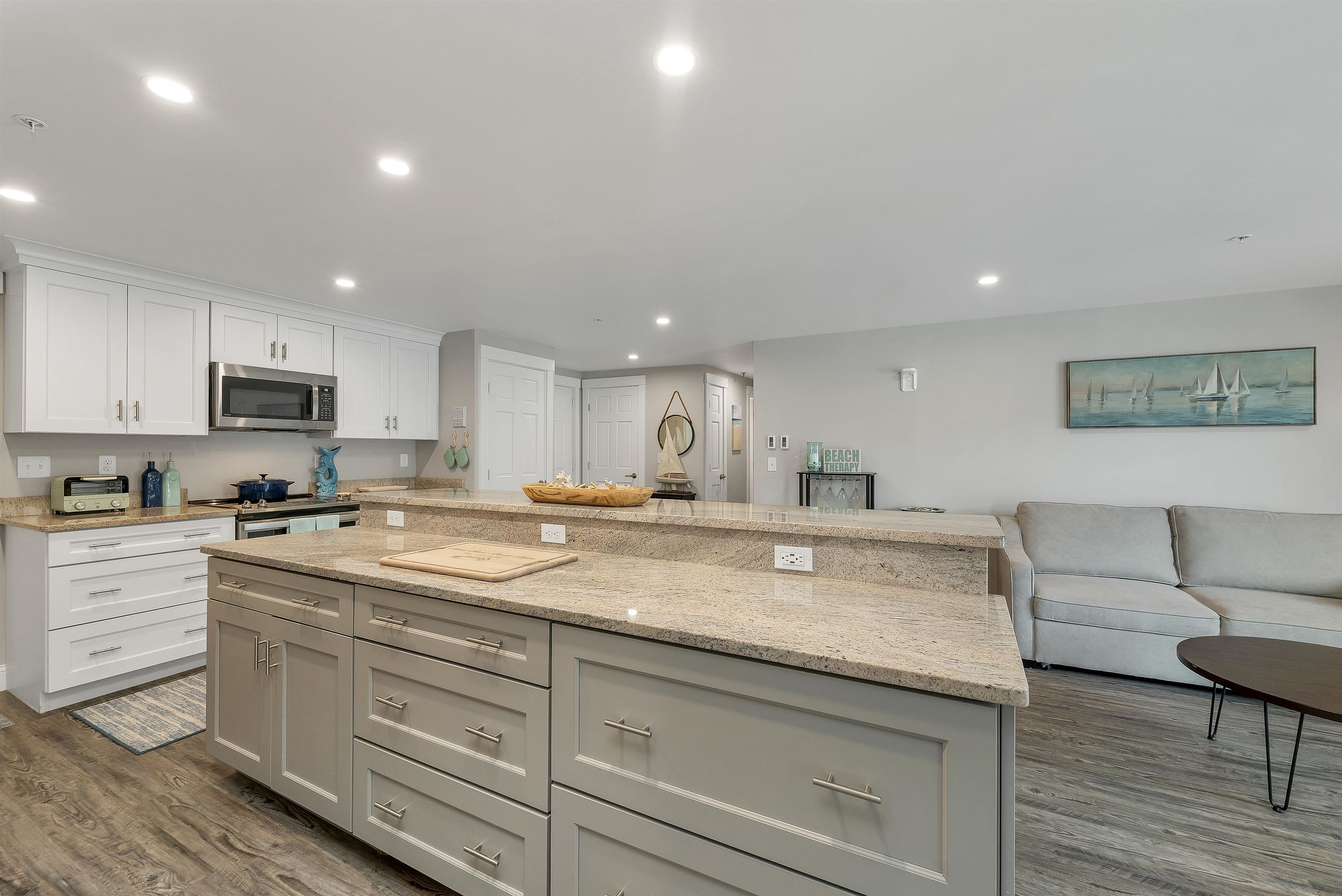 407 Ocean Boulevard Property Photo 1