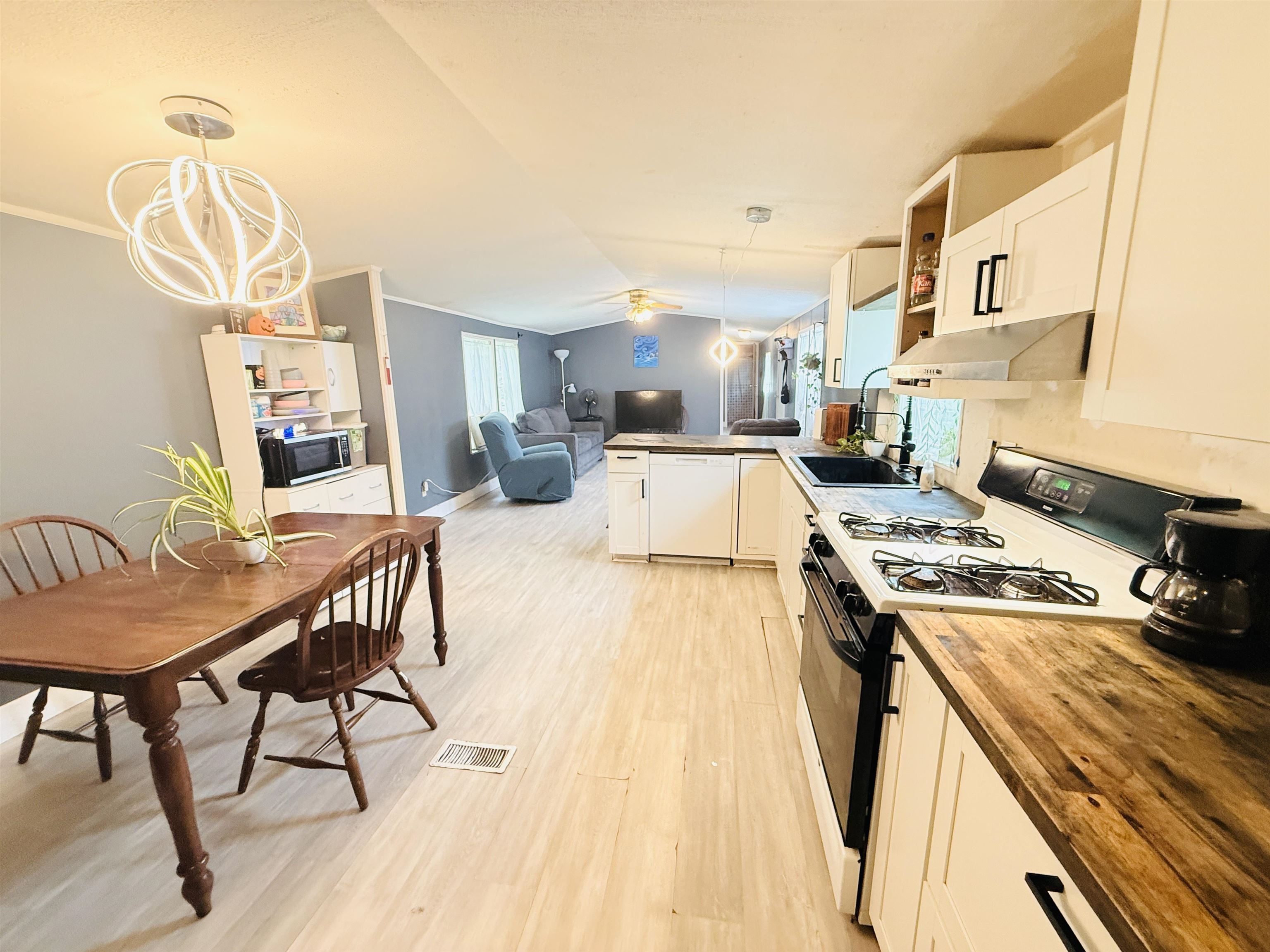 16 Fox Cross Lane Property Photo 4