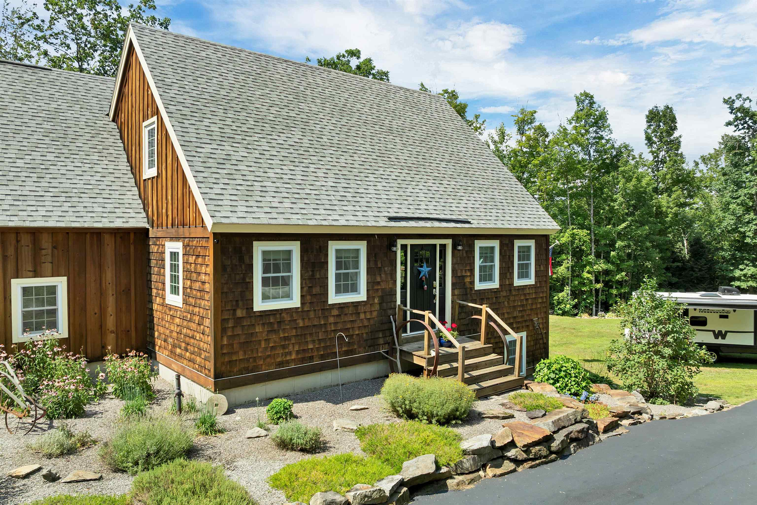 16 Valley View Road Property Photo 5