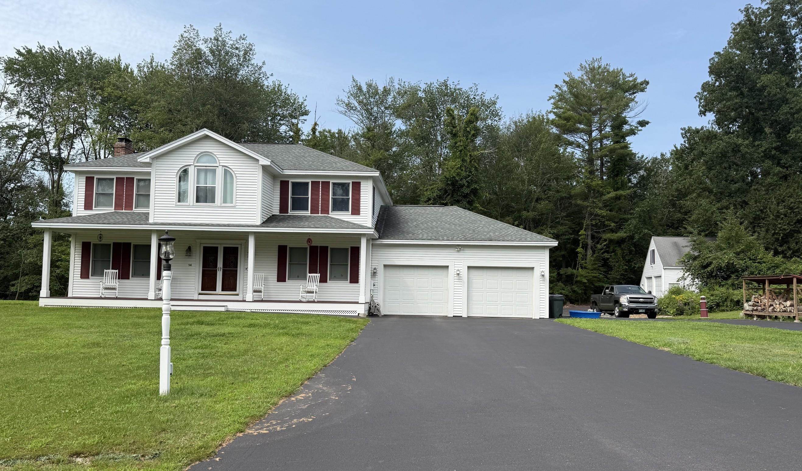 14 Blackstone Circle Property Photo 1