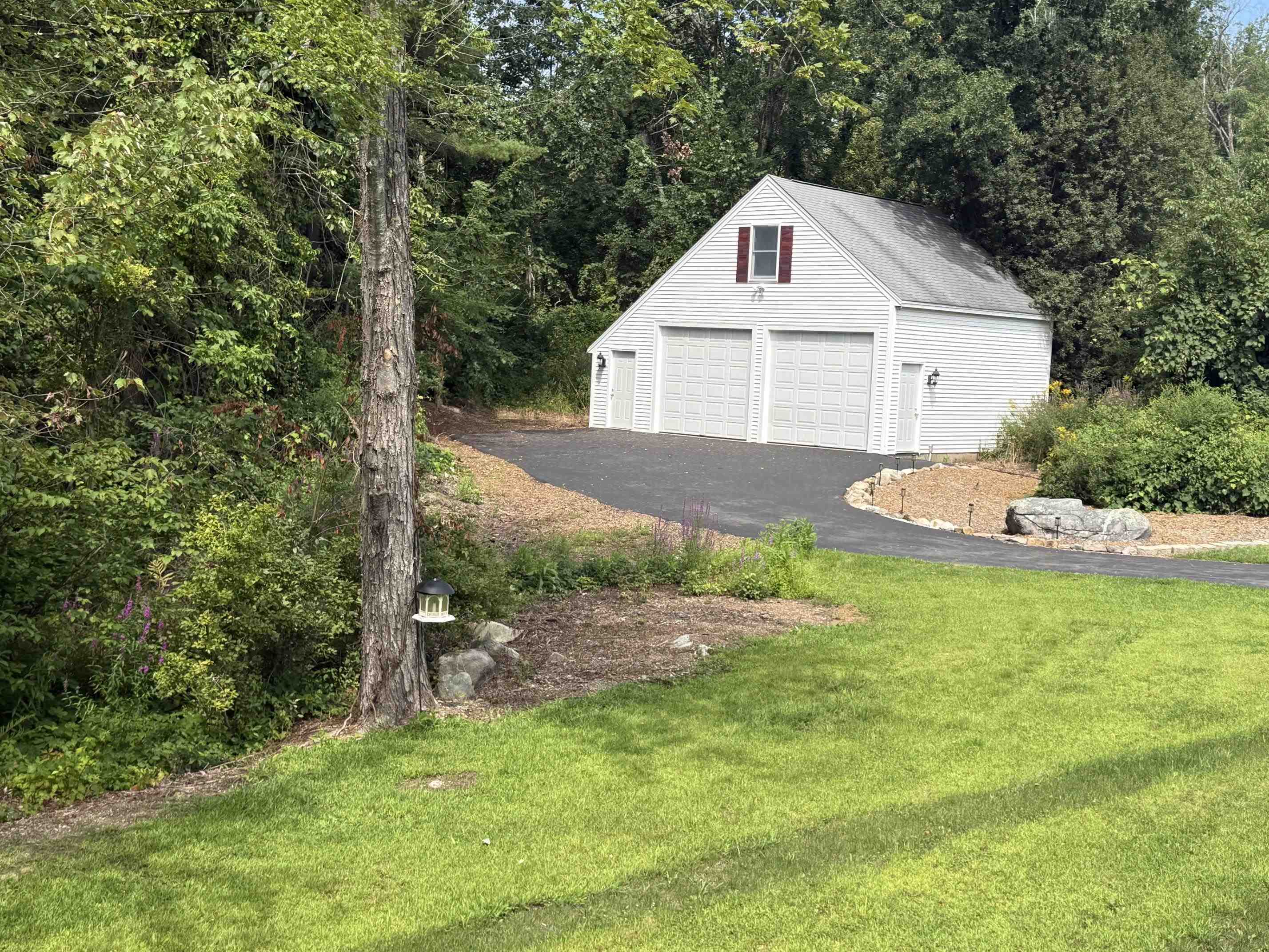 14 Blackstone Circle Property Photo 4