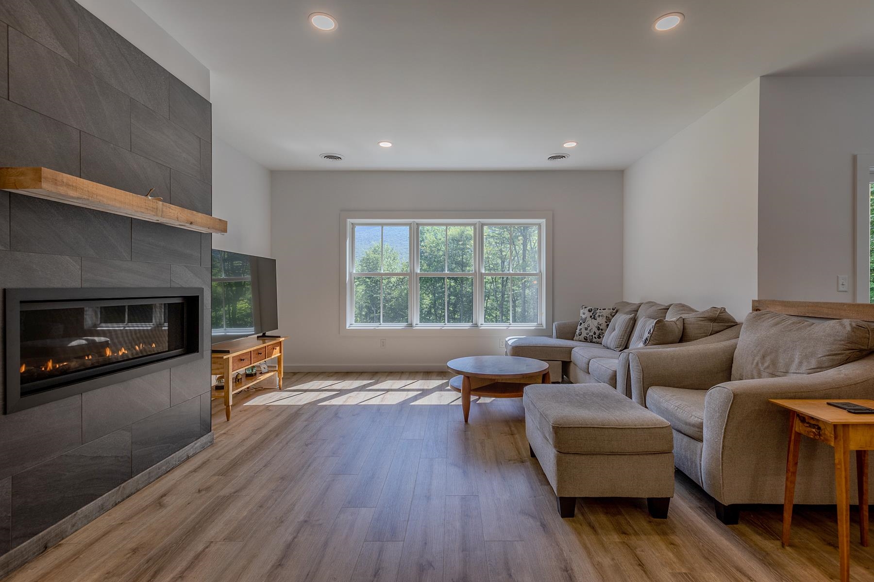3542 North Road Property Photo 23