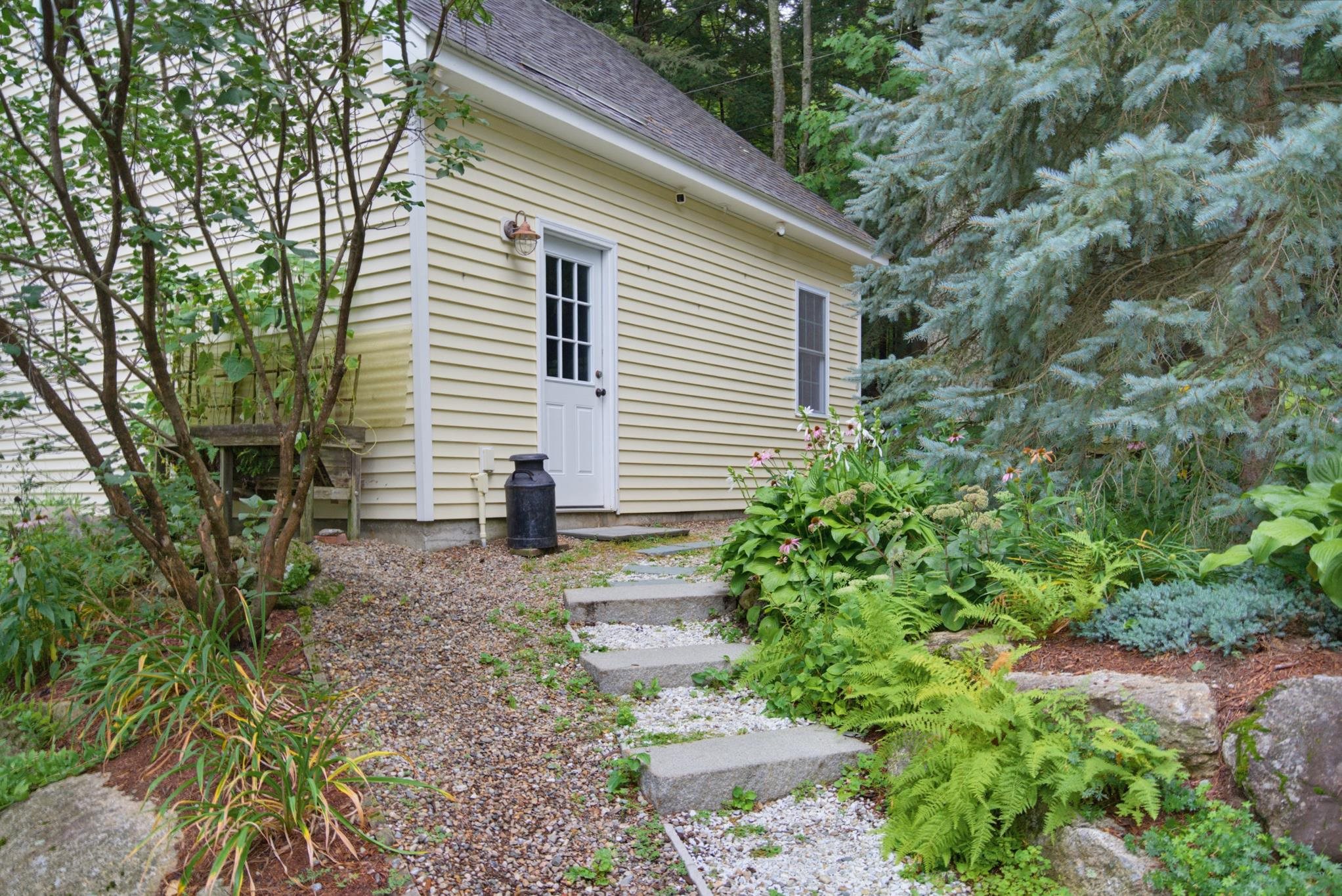 138 County Road Property Photo 43