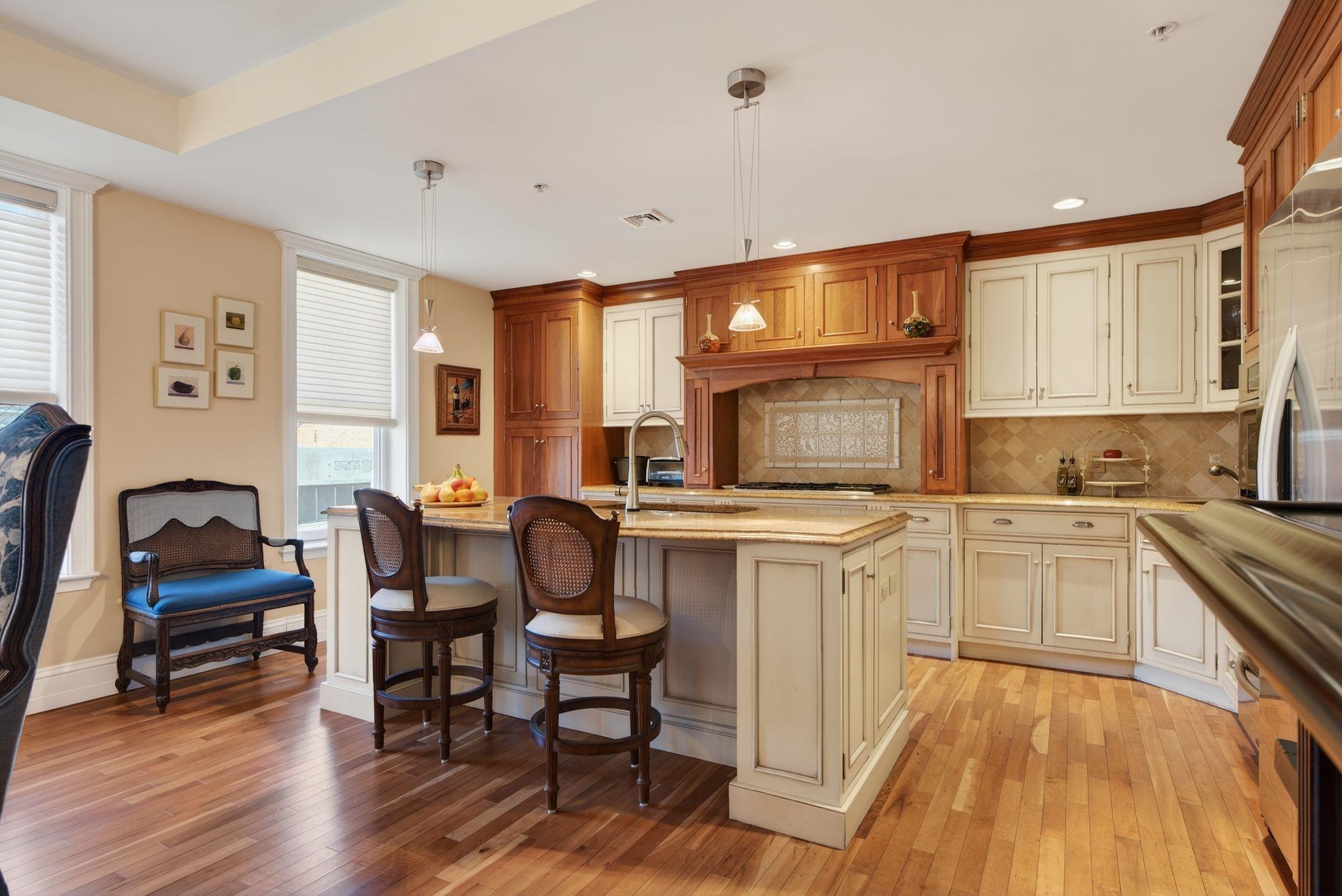 18 Congress Street Property Photo 8