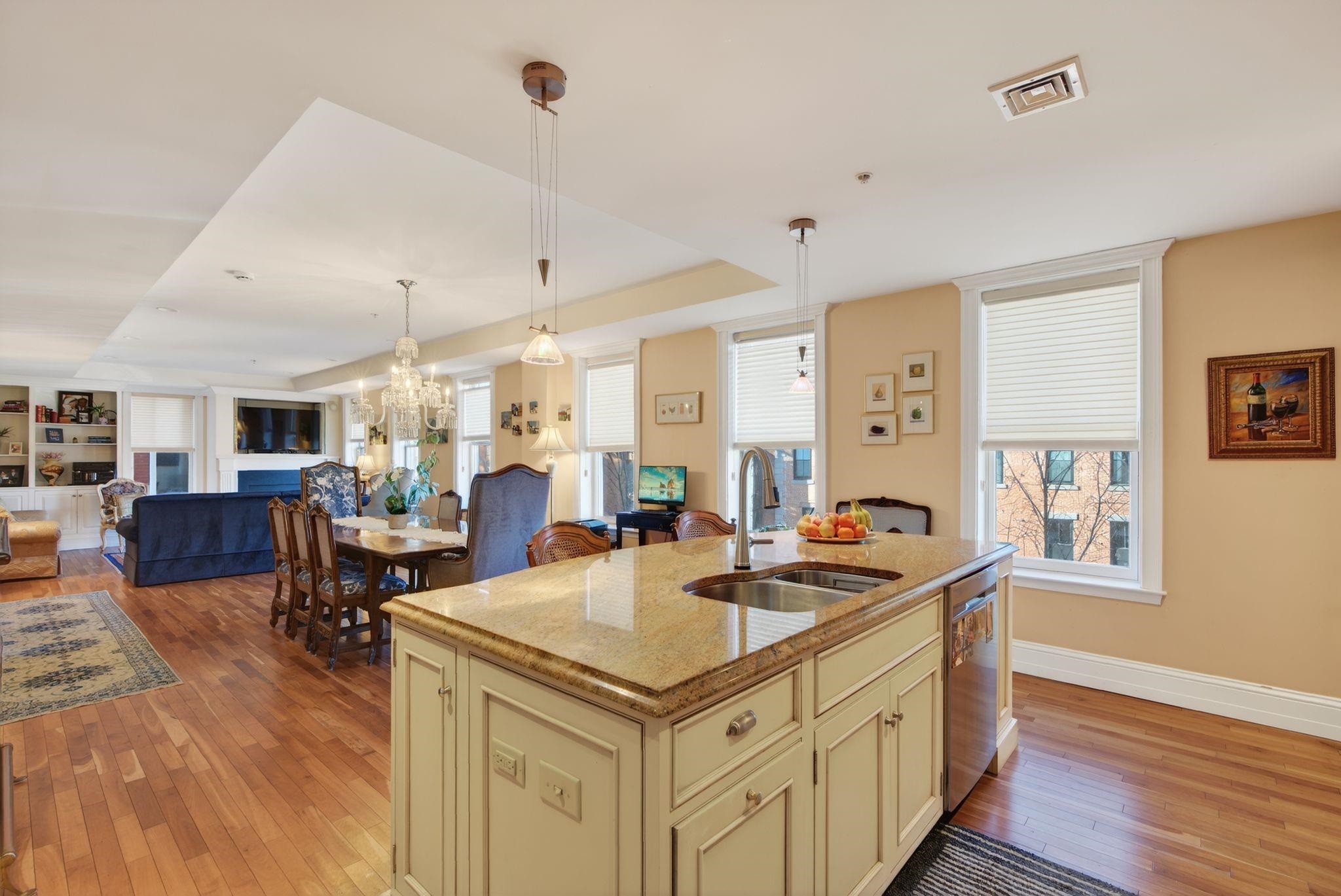 18 Congress Street Property Photo 11