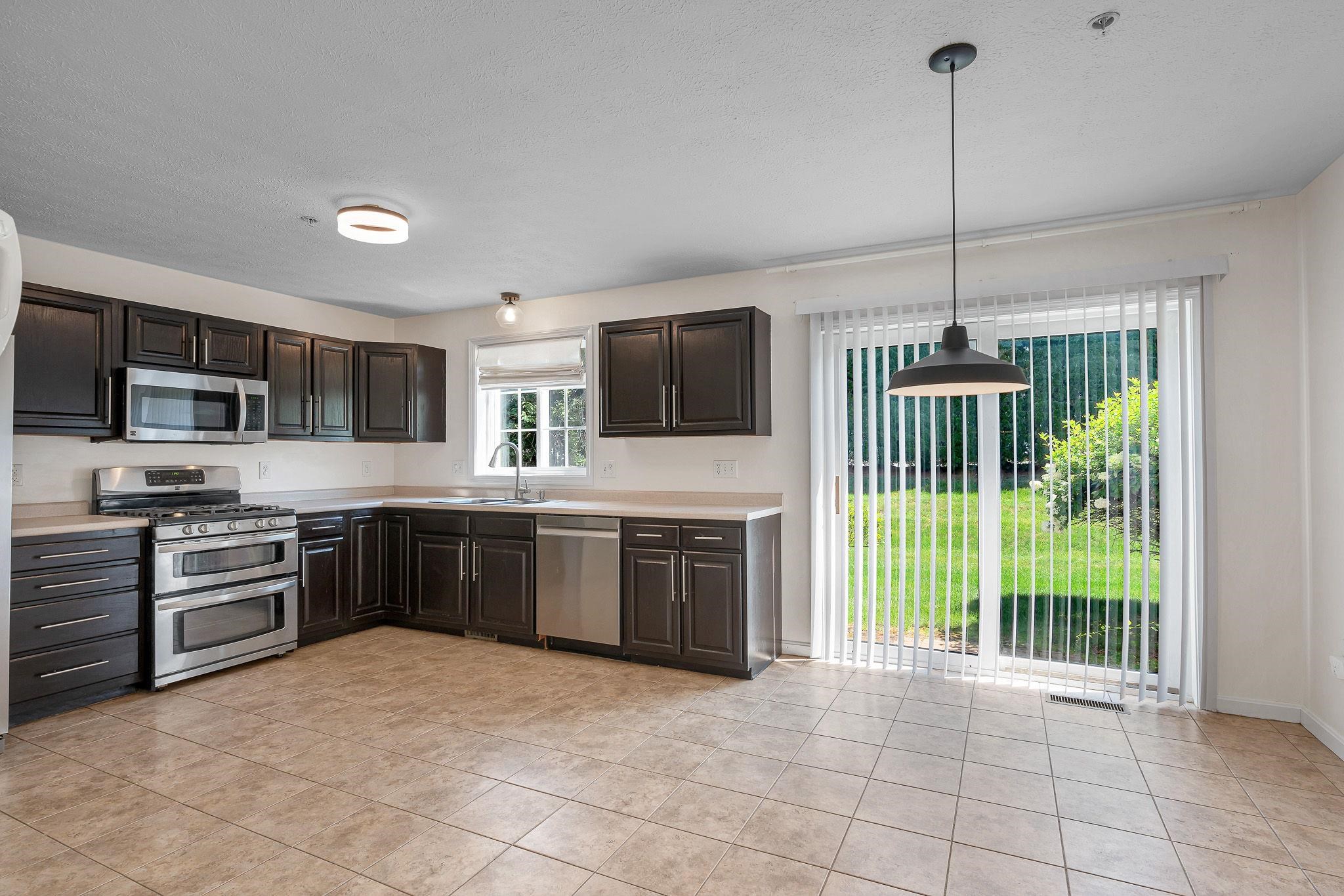 4 Georgetowne Drive Property Photo 2