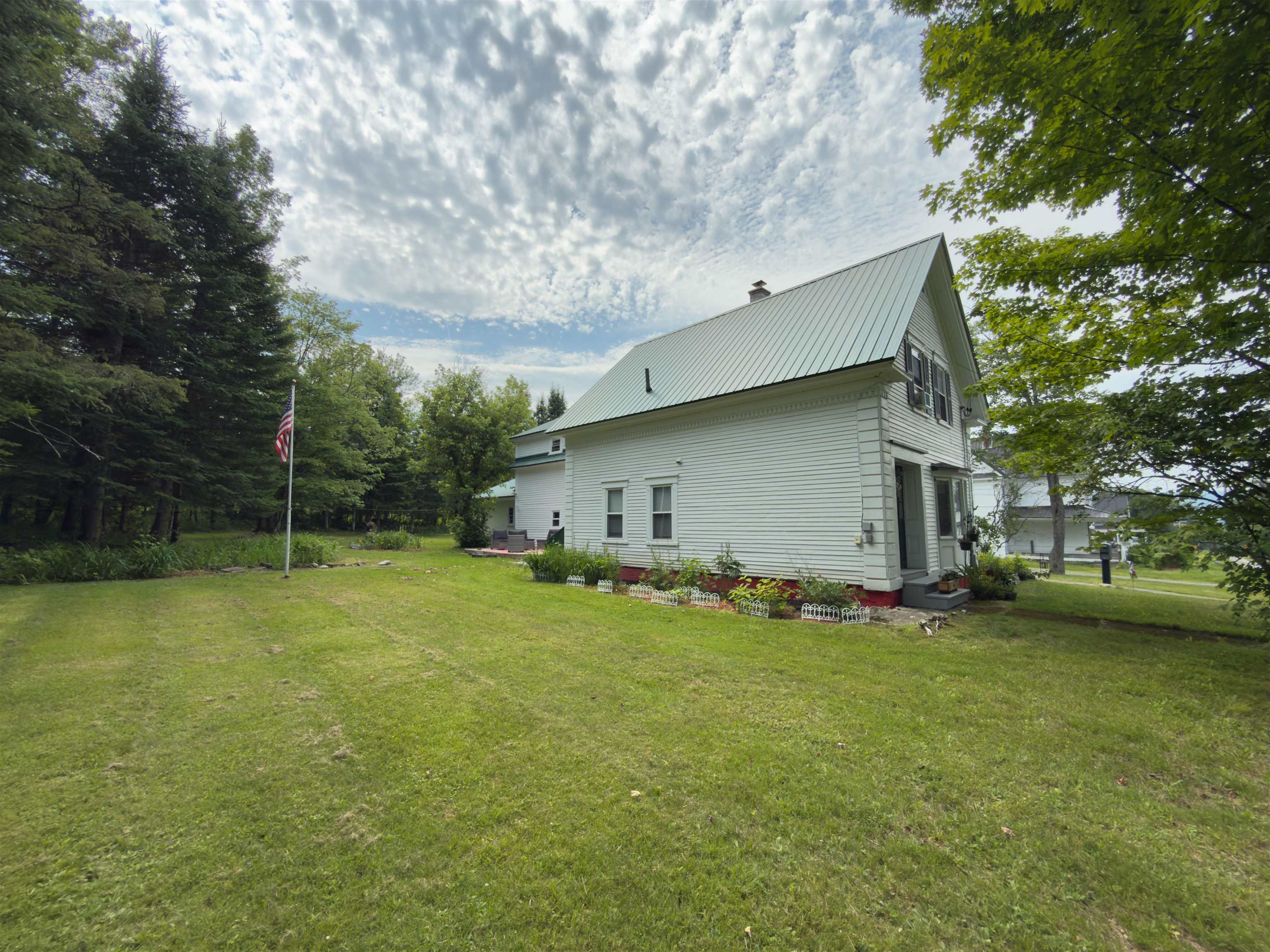 51 Portland Street Property Photo 3