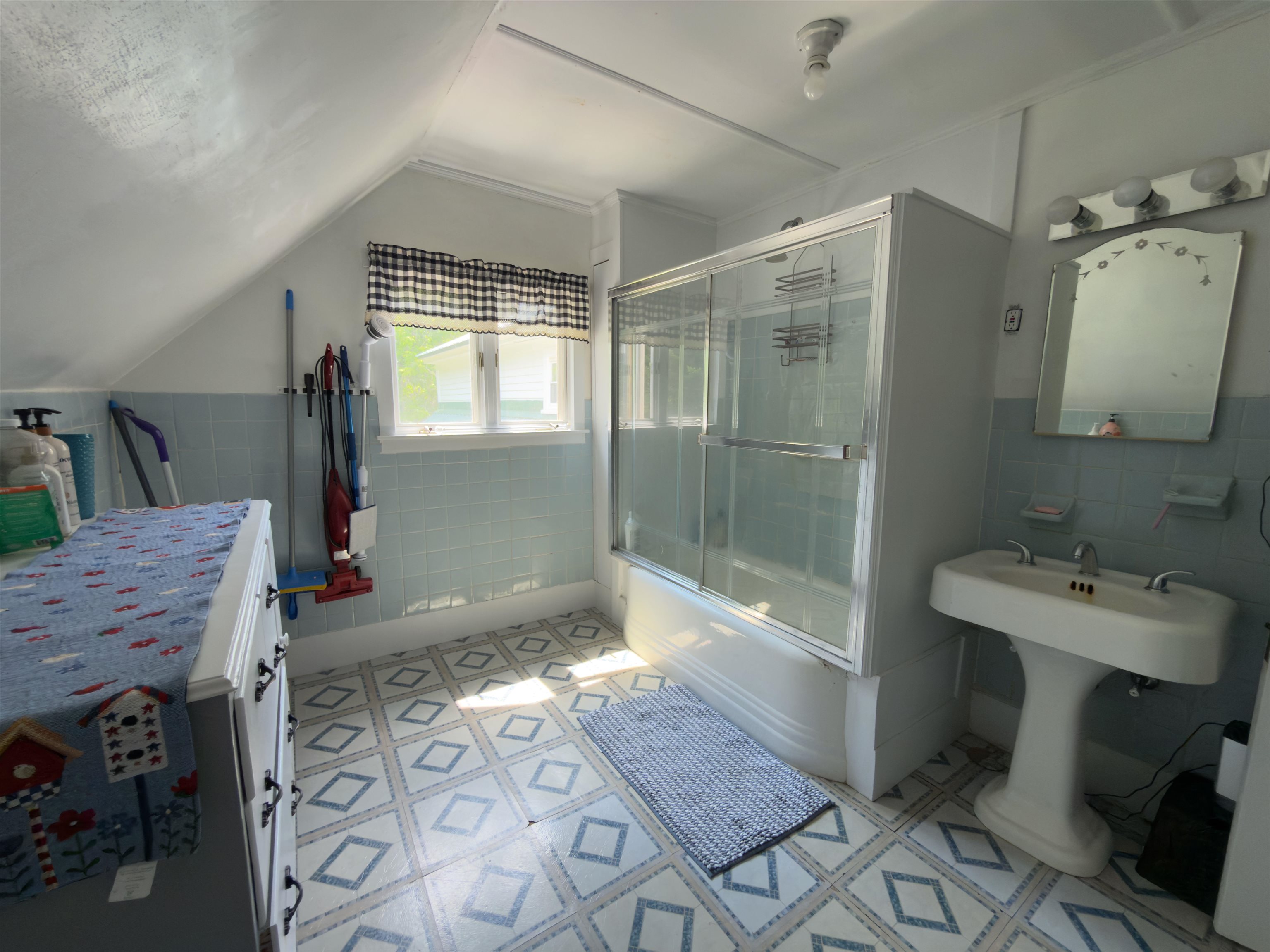 51 Portland Street Property Photo 18
