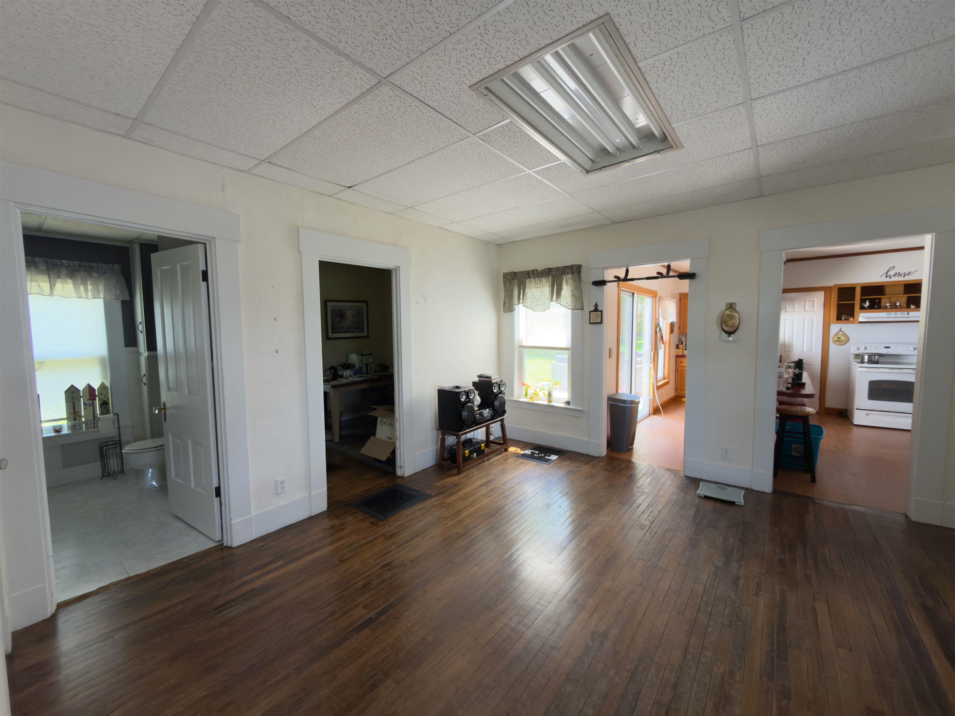 51 Portland Street Property Photo 44