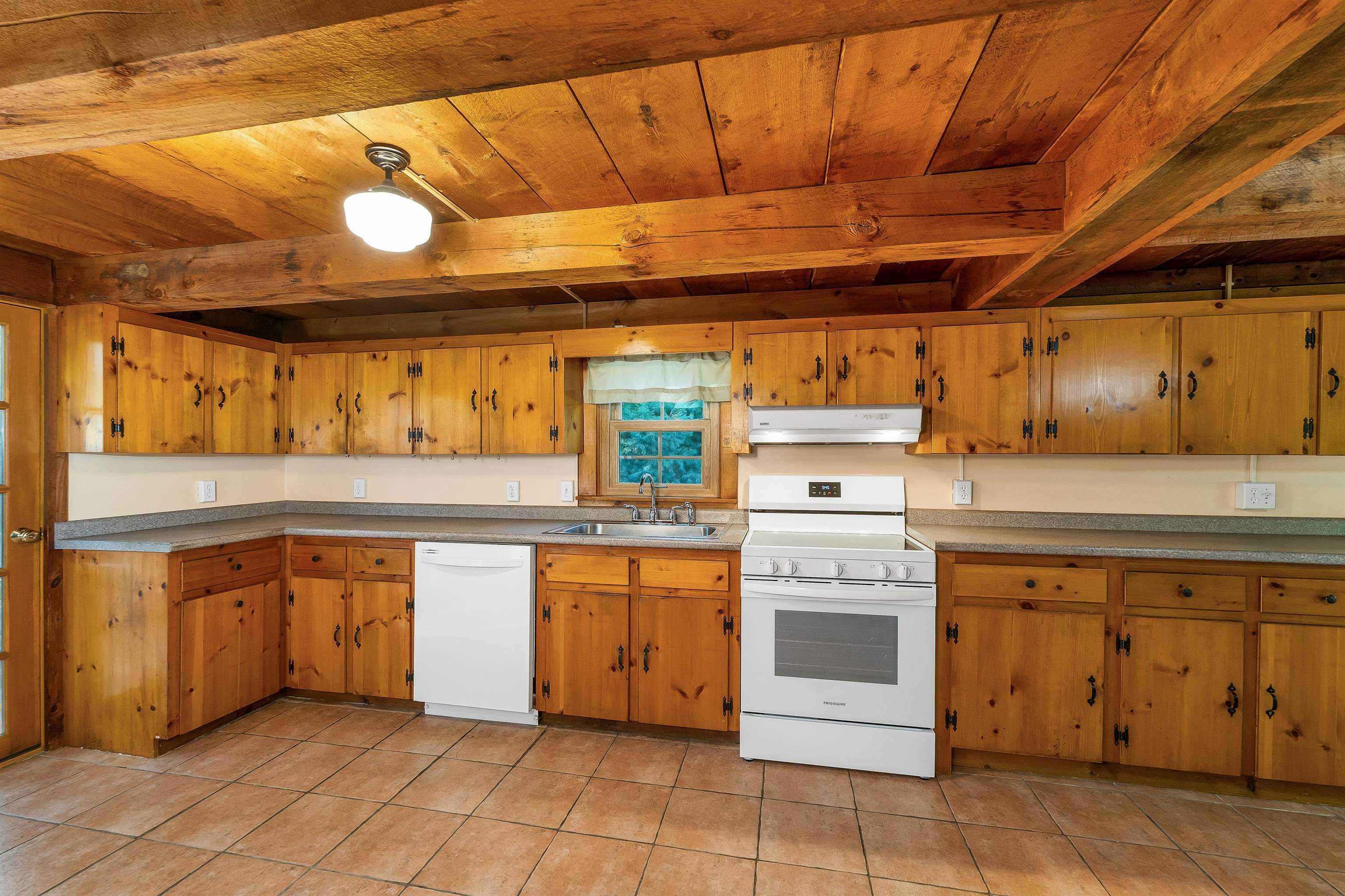 363 Academy Road Property Photo 6
