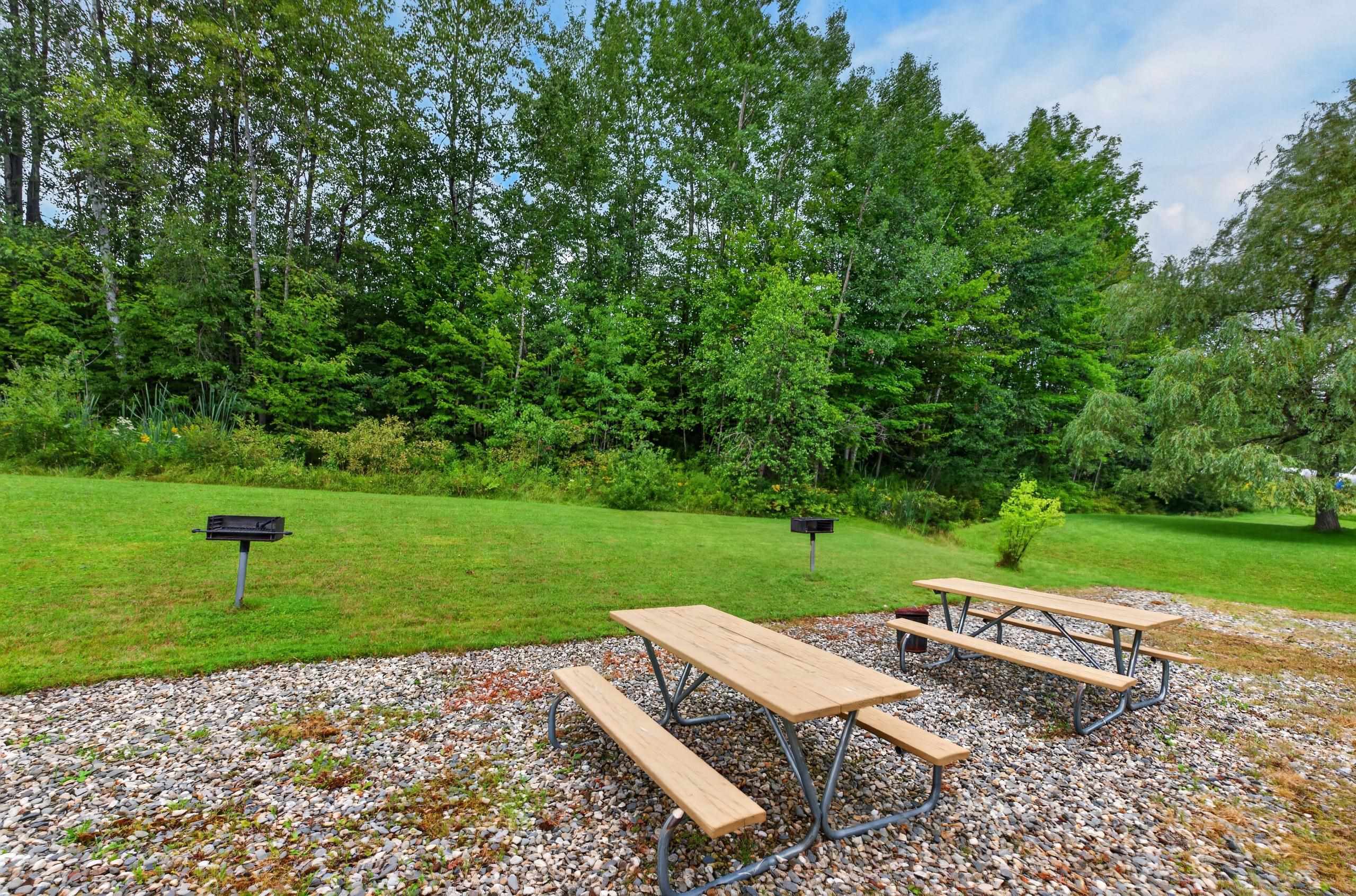 2m Carinthia Road Property Photo 16