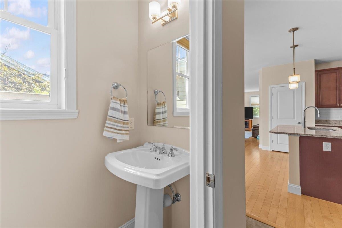285 Zephyr Road Property Photo 23