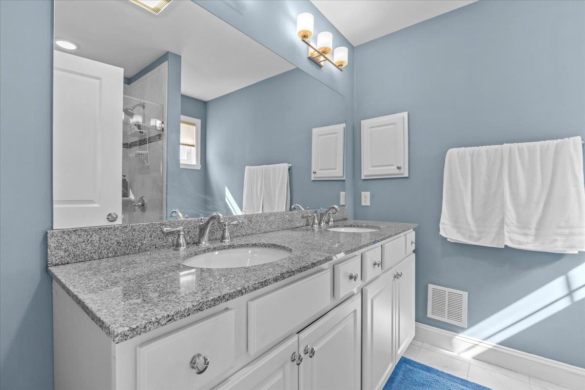 285 Zephyr Road Property Photo 31