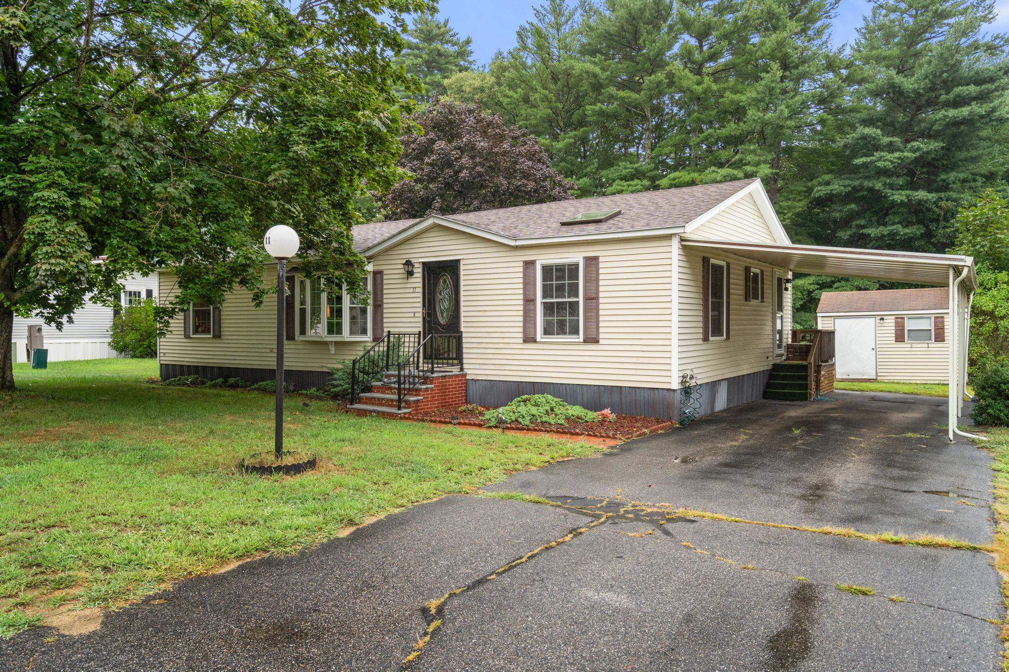11 Caribbean Lane Property Photo 1