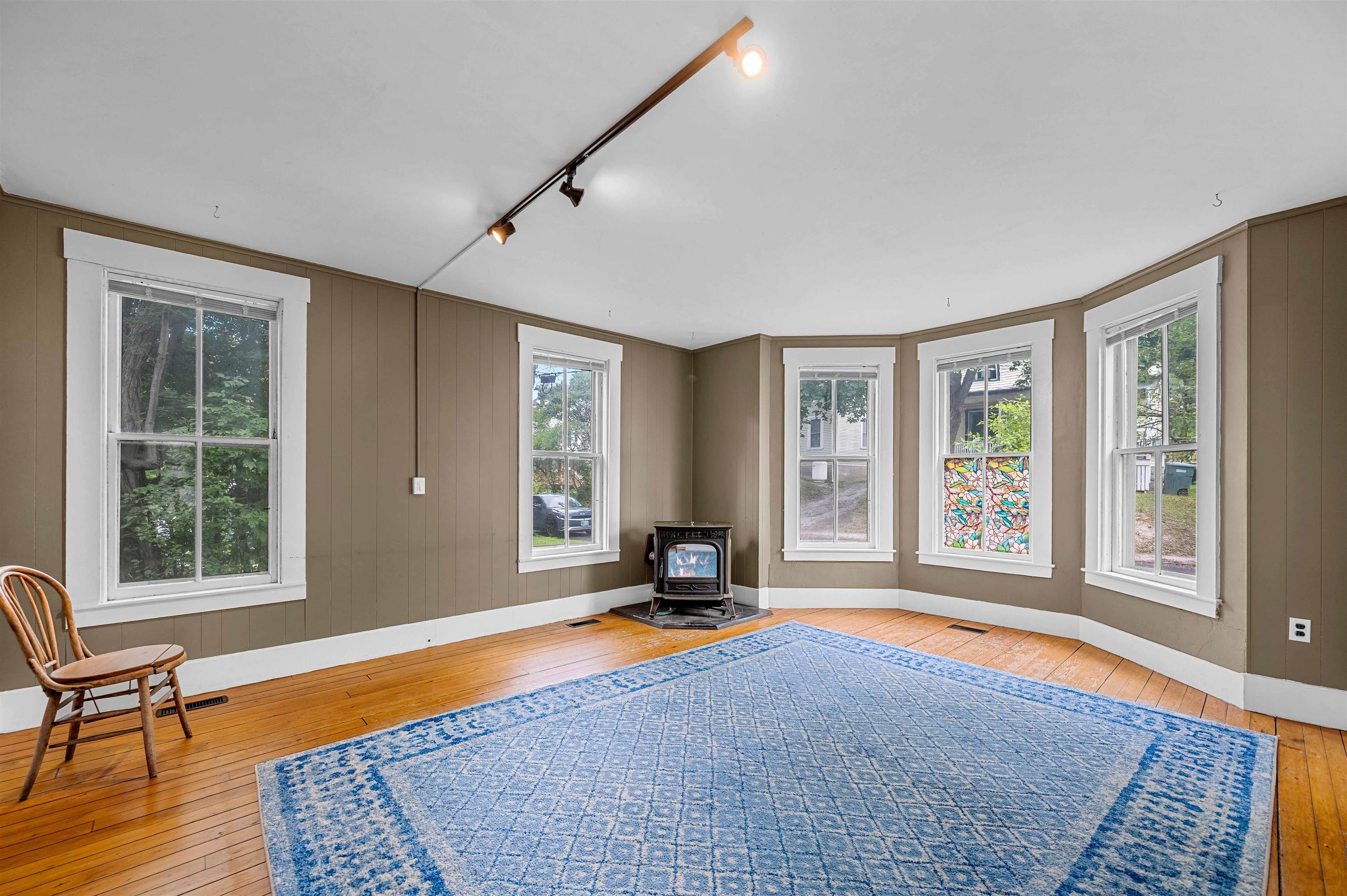 11 Foster Street Property Photo 19