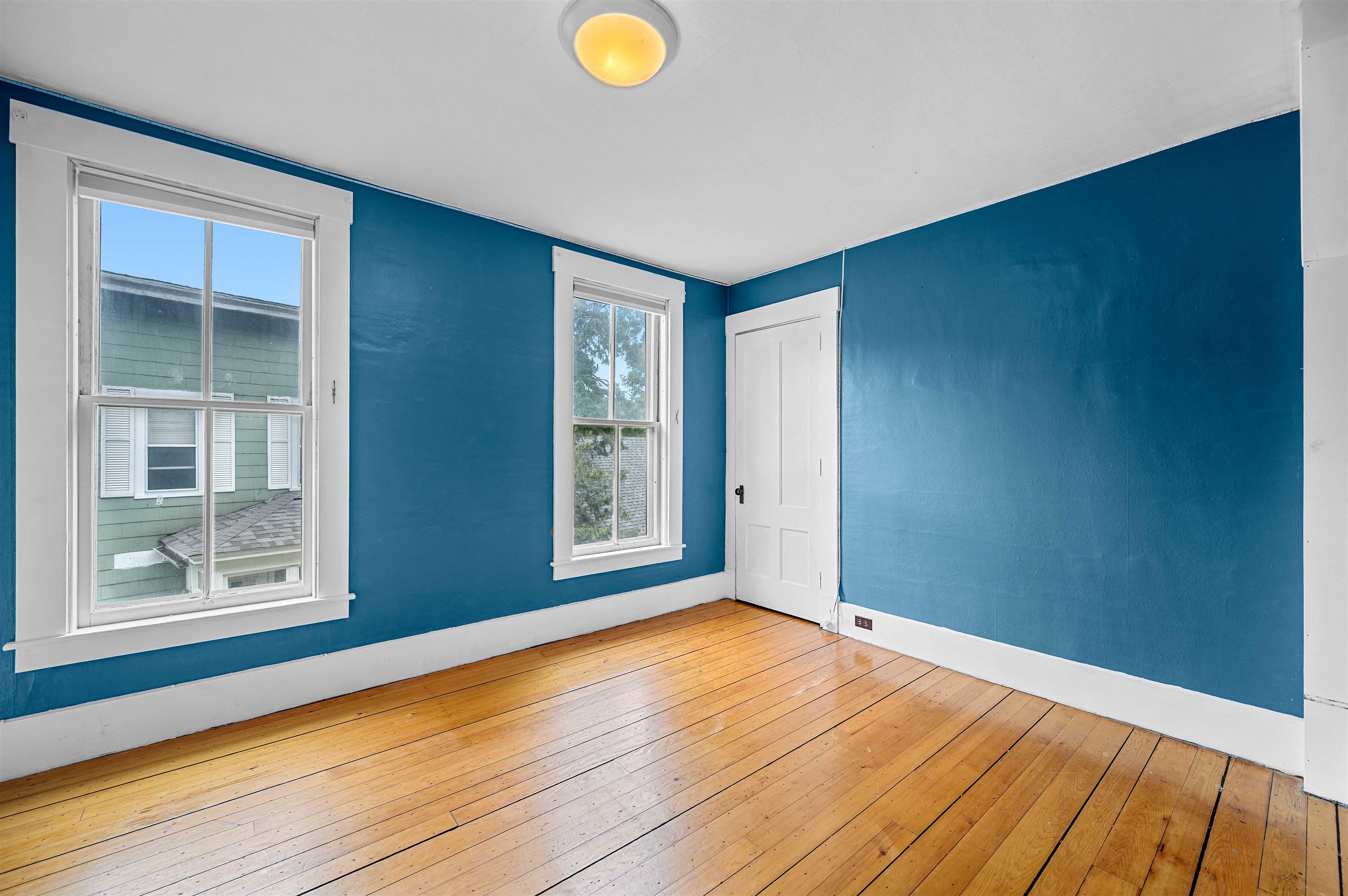 11 Foster Street Property Photo 30