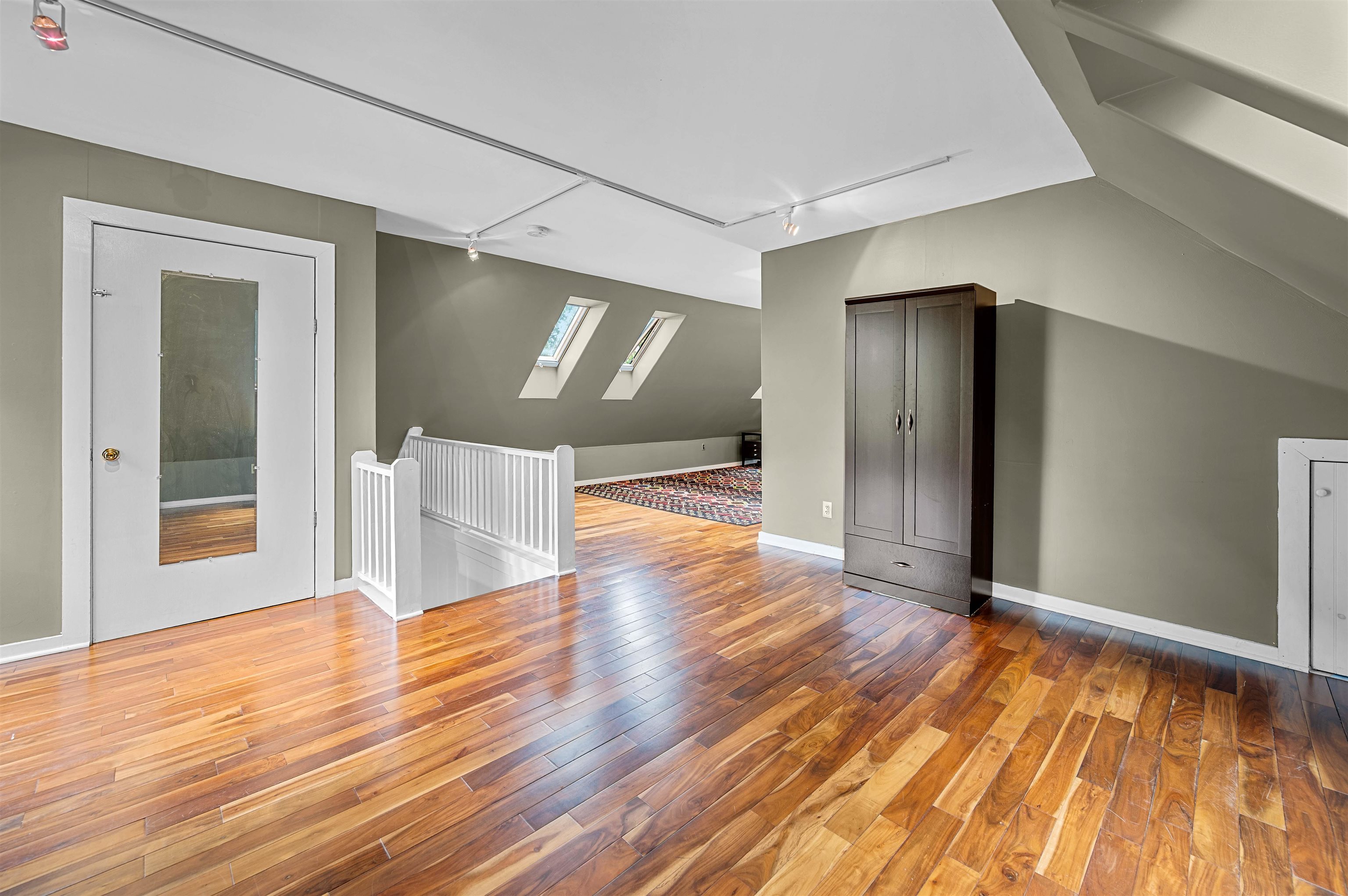 11 Foster Street Property Photo 36