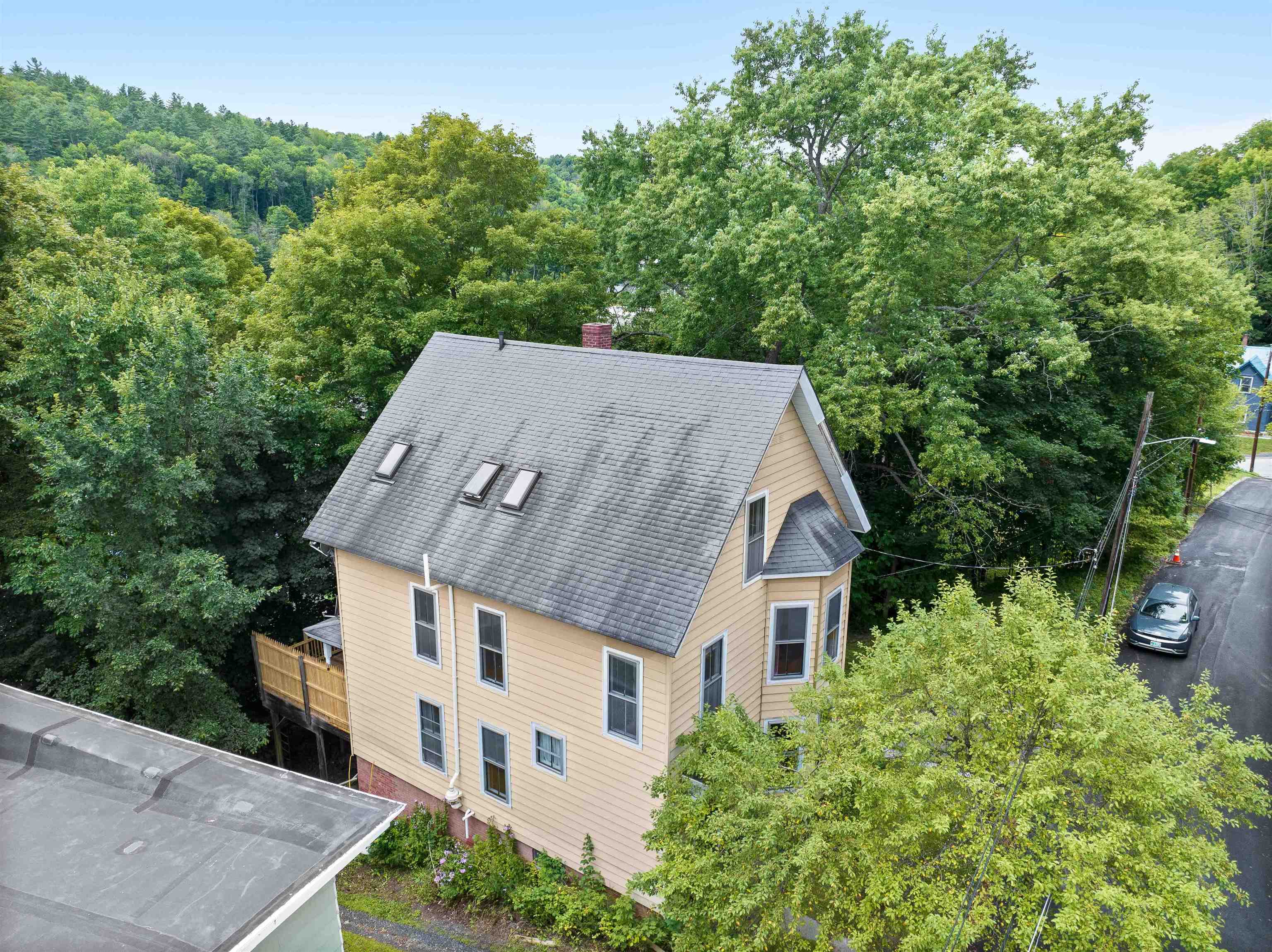 11 Foster Street Property Photo 42