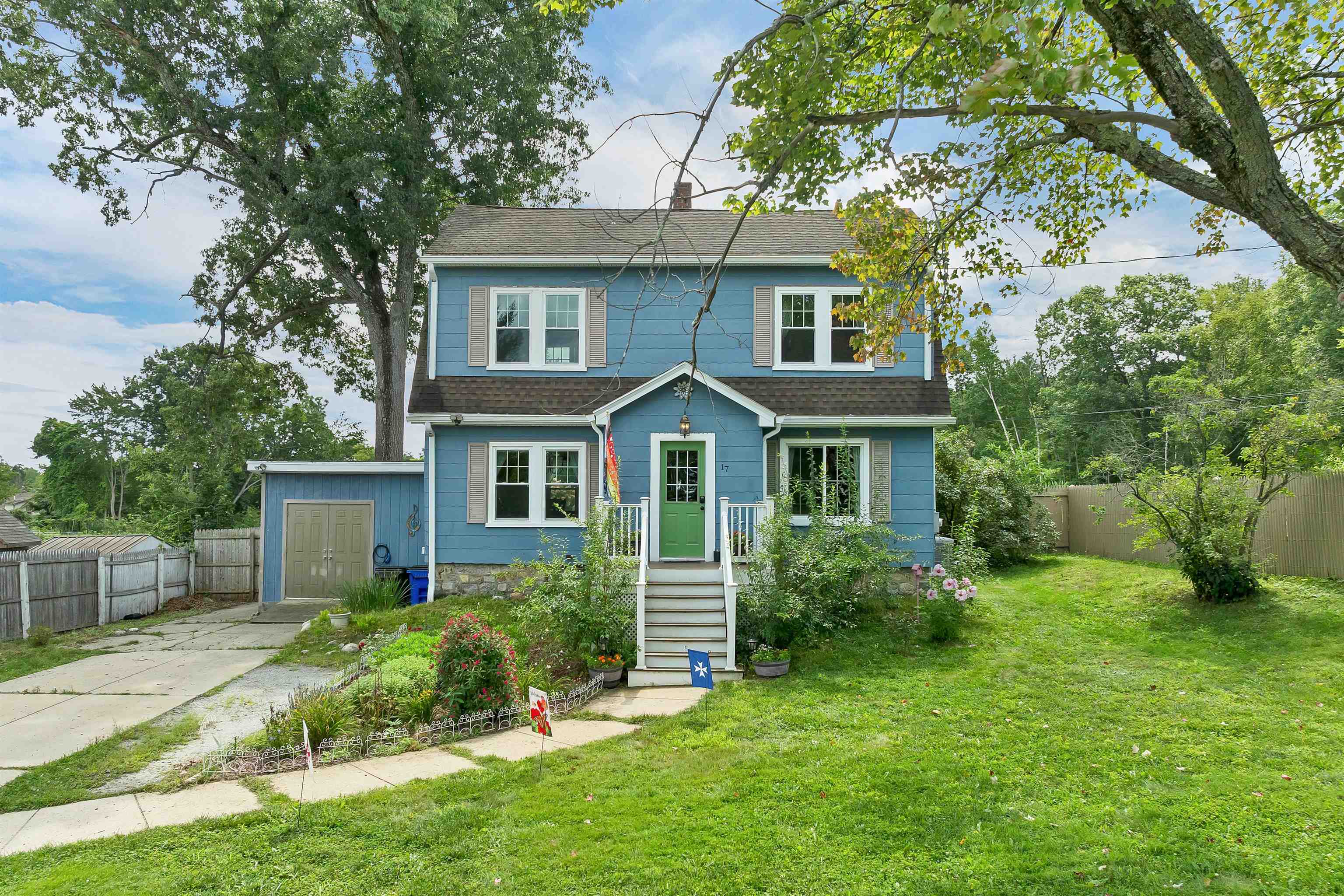 17 Desaulnier Street Property Photo 1