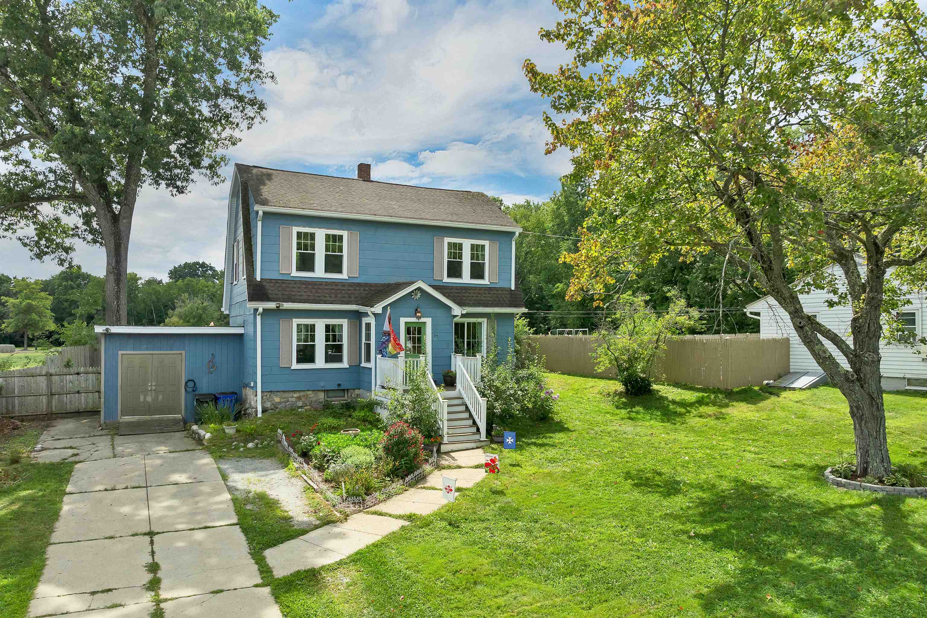 17 Desaulnier Street Property Photo 2