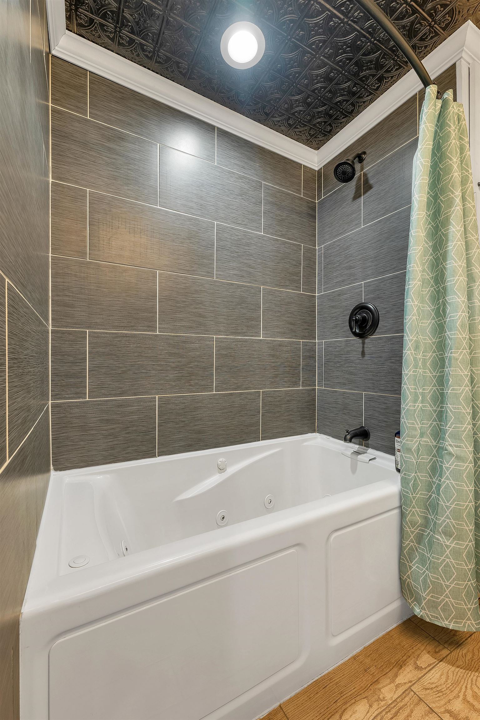 17 Desaulnier Street Property Photo 28