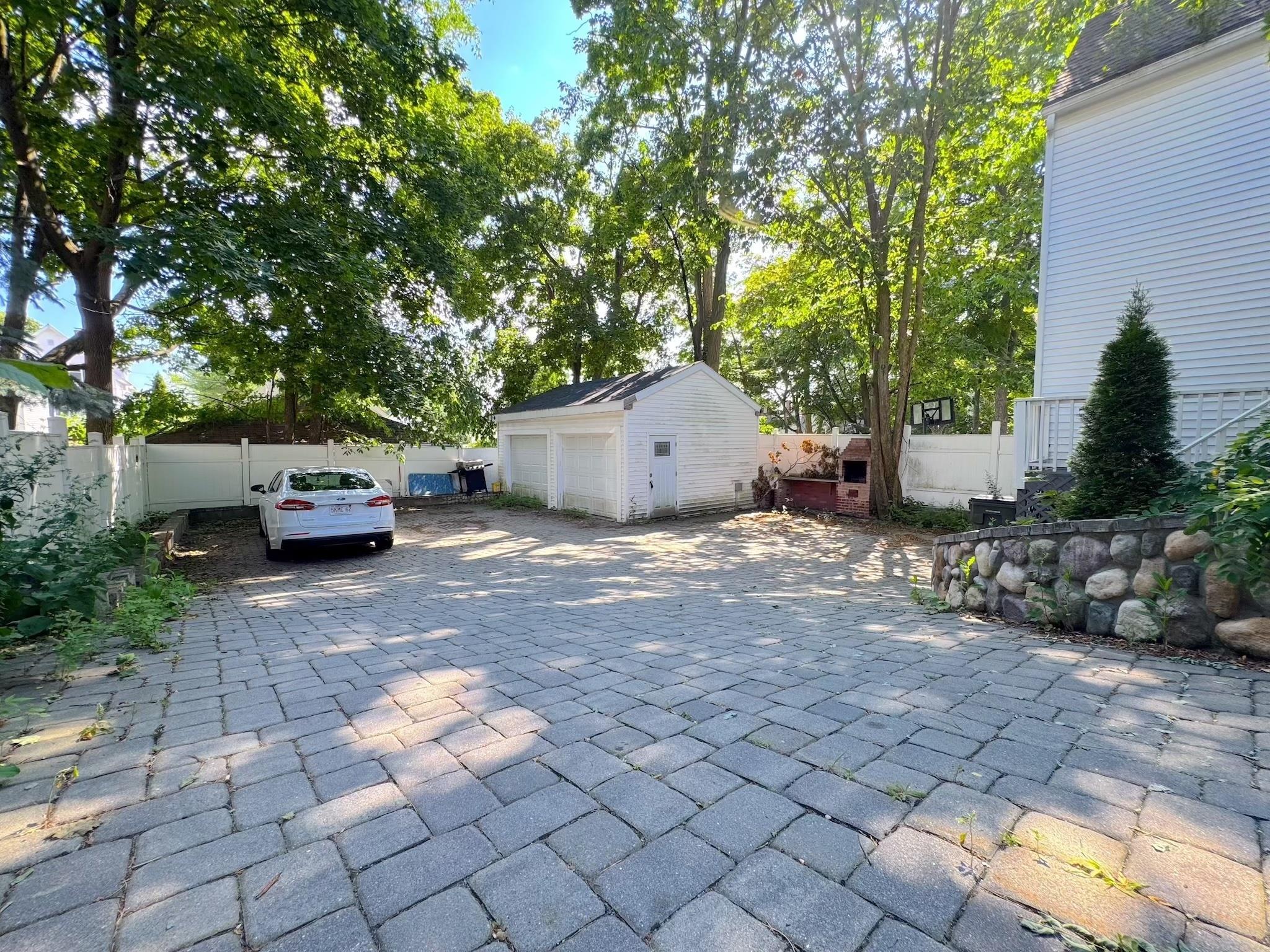 447 Hanover Street Property Photo 28