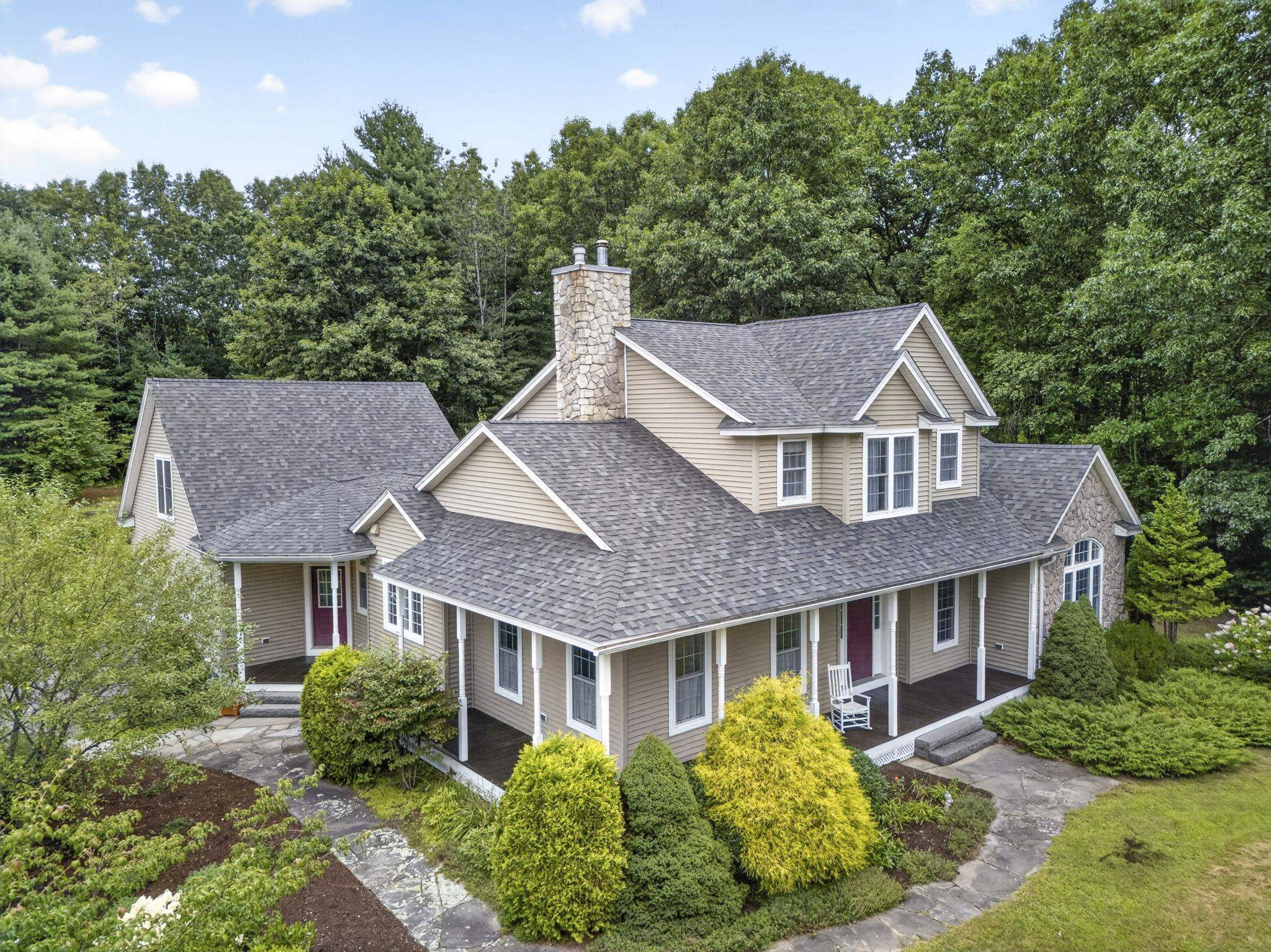 122 Island Pond Road Property Photo 2