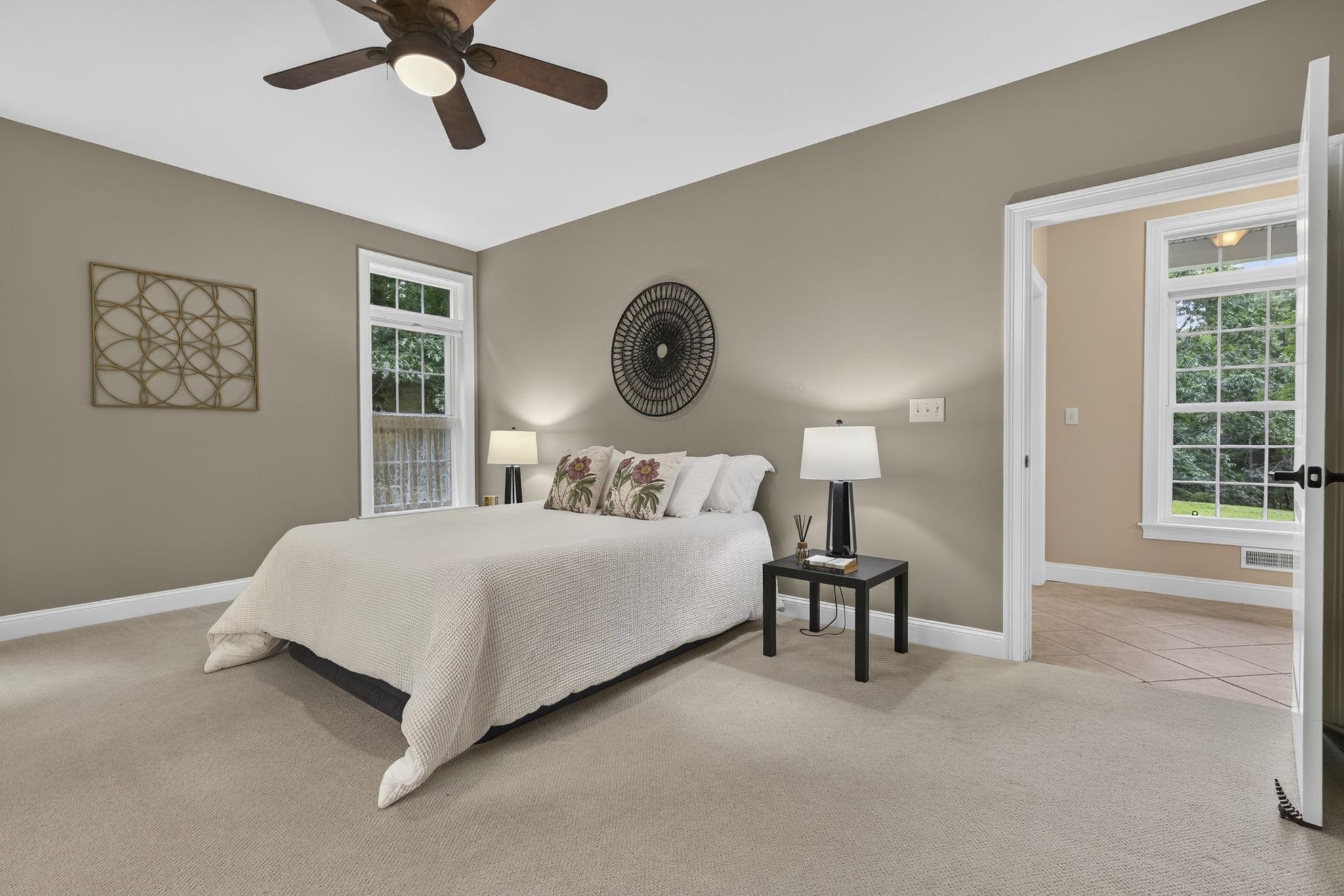 122 Island Pond Road Property Photo 24