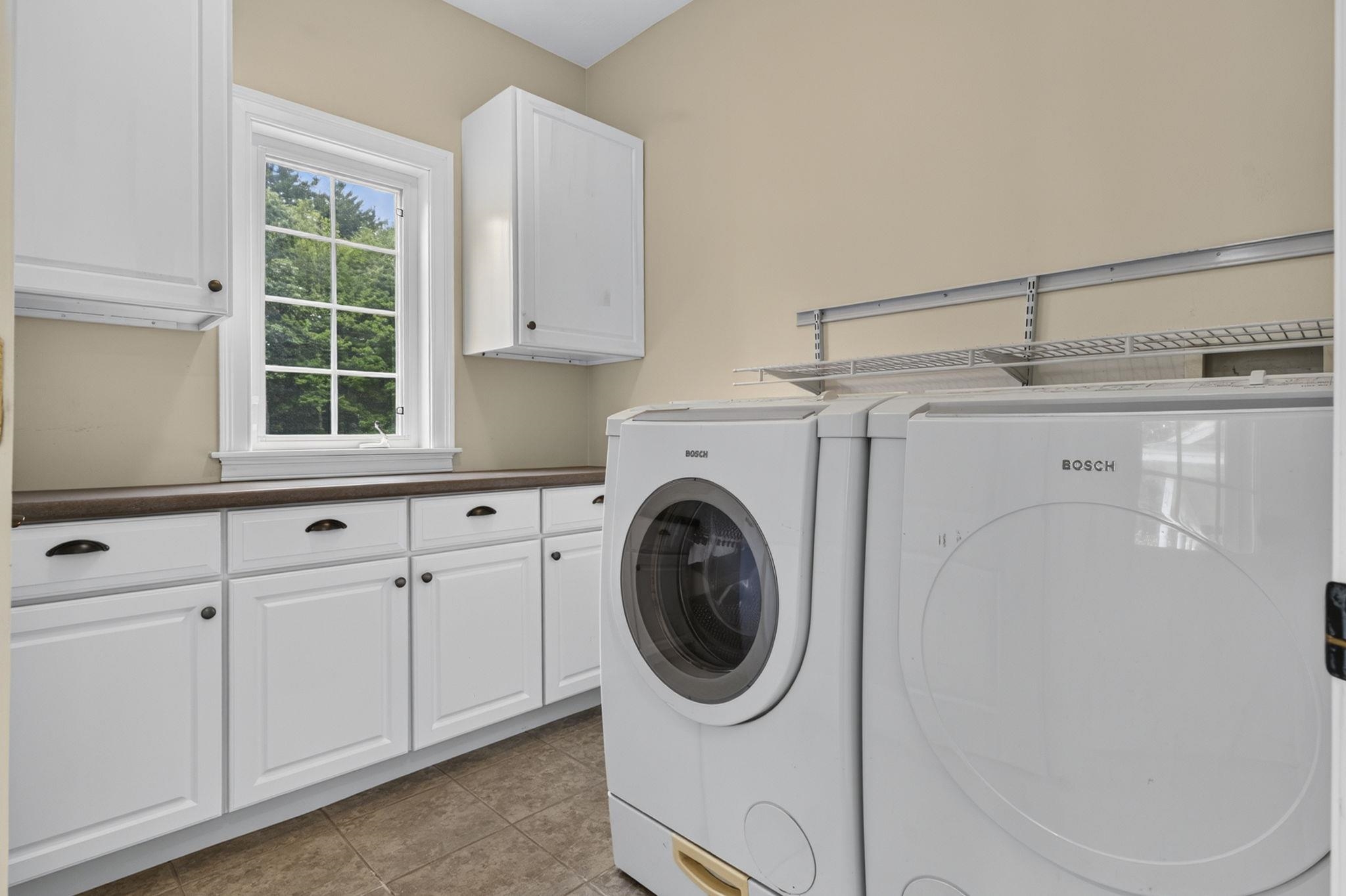122 Island Pond Road Property Photo 31