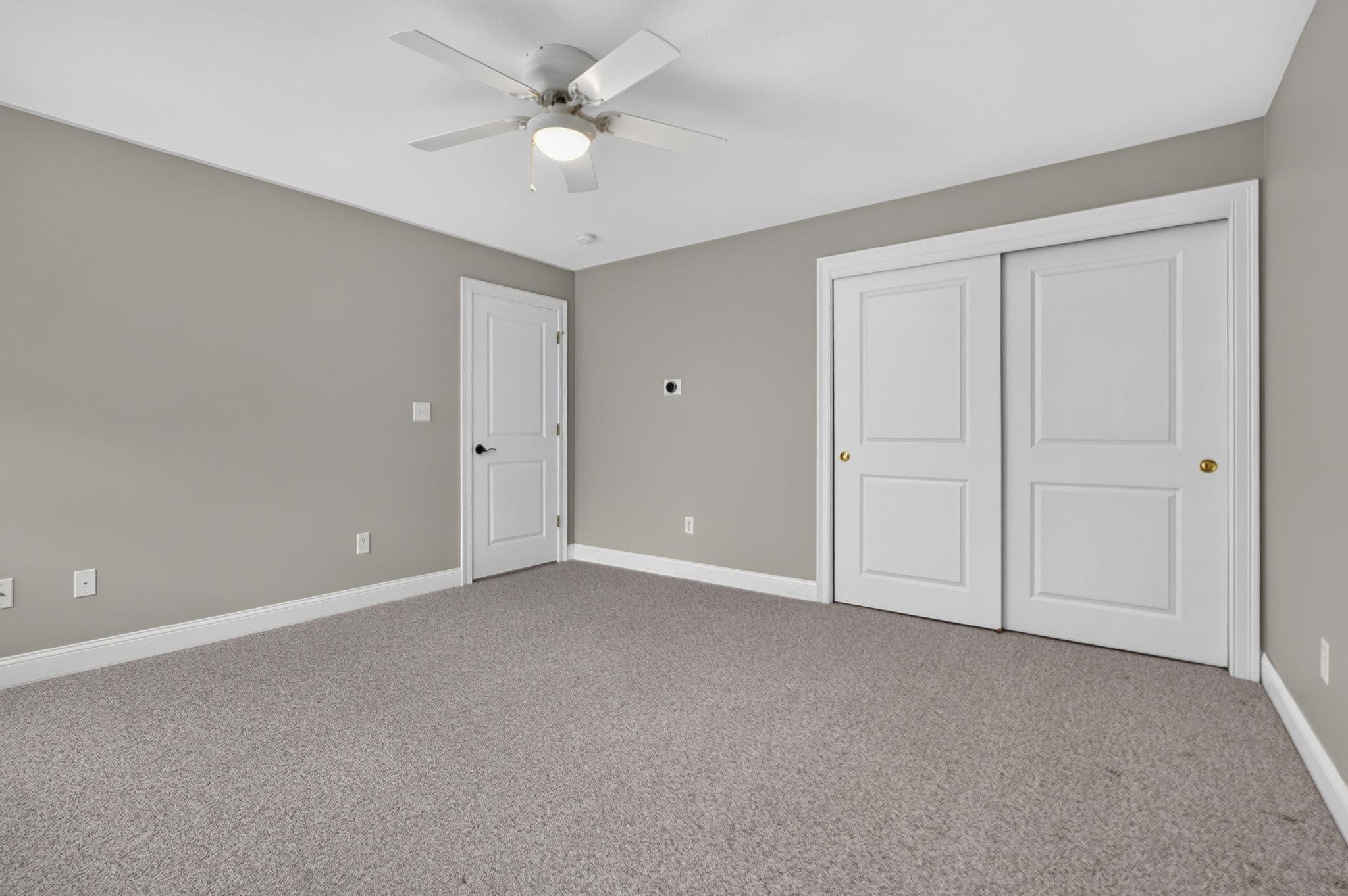 122 Island Pond Road Property Photo 38