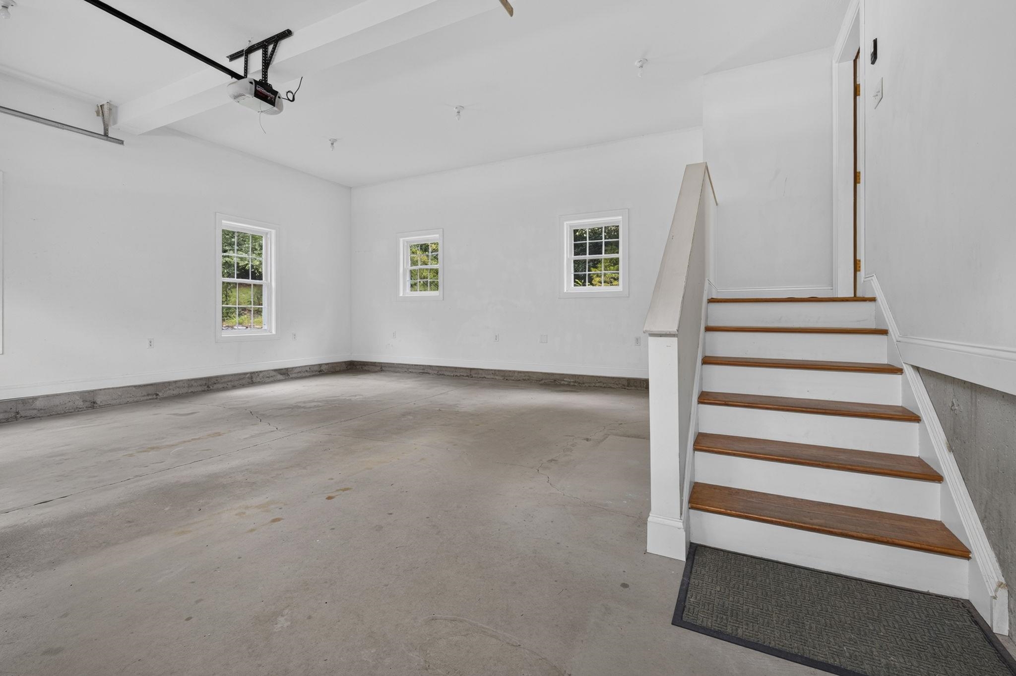 122 Island Pond Road Property Photo 40