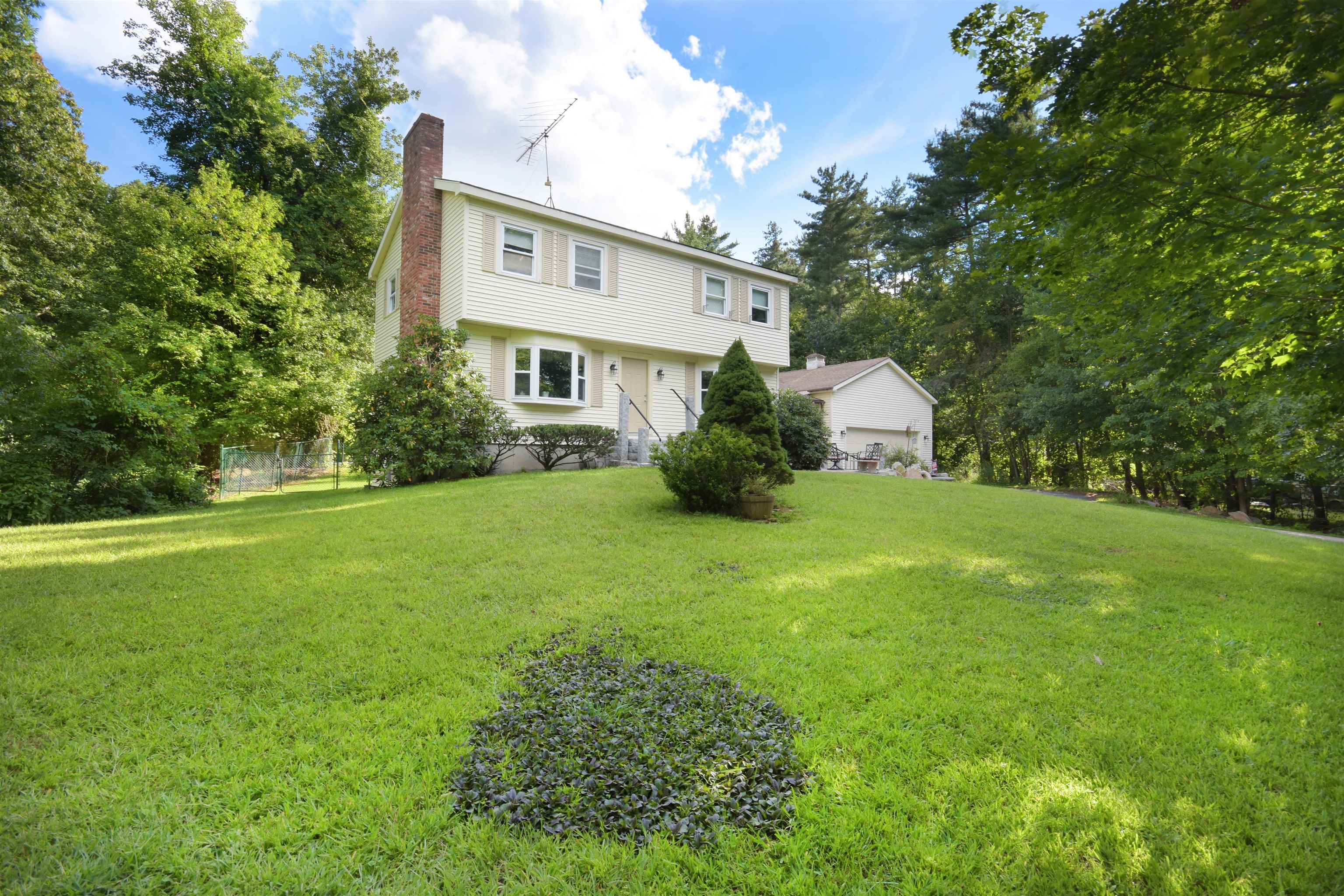 7 Woodbine Lane Property Photo 1