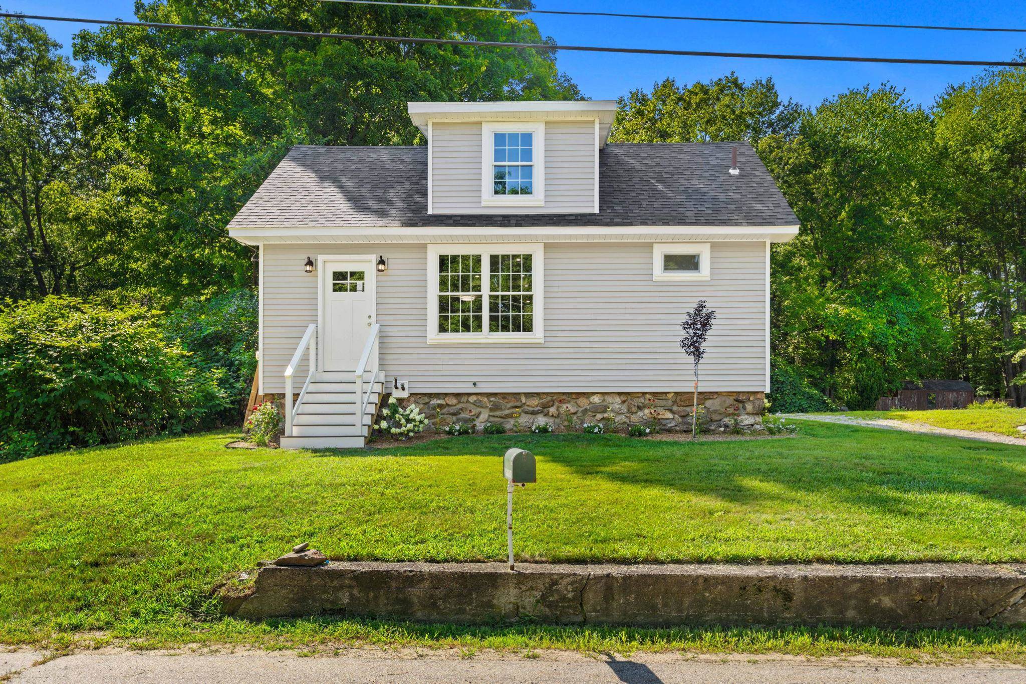 14 River Road Property Photo 2