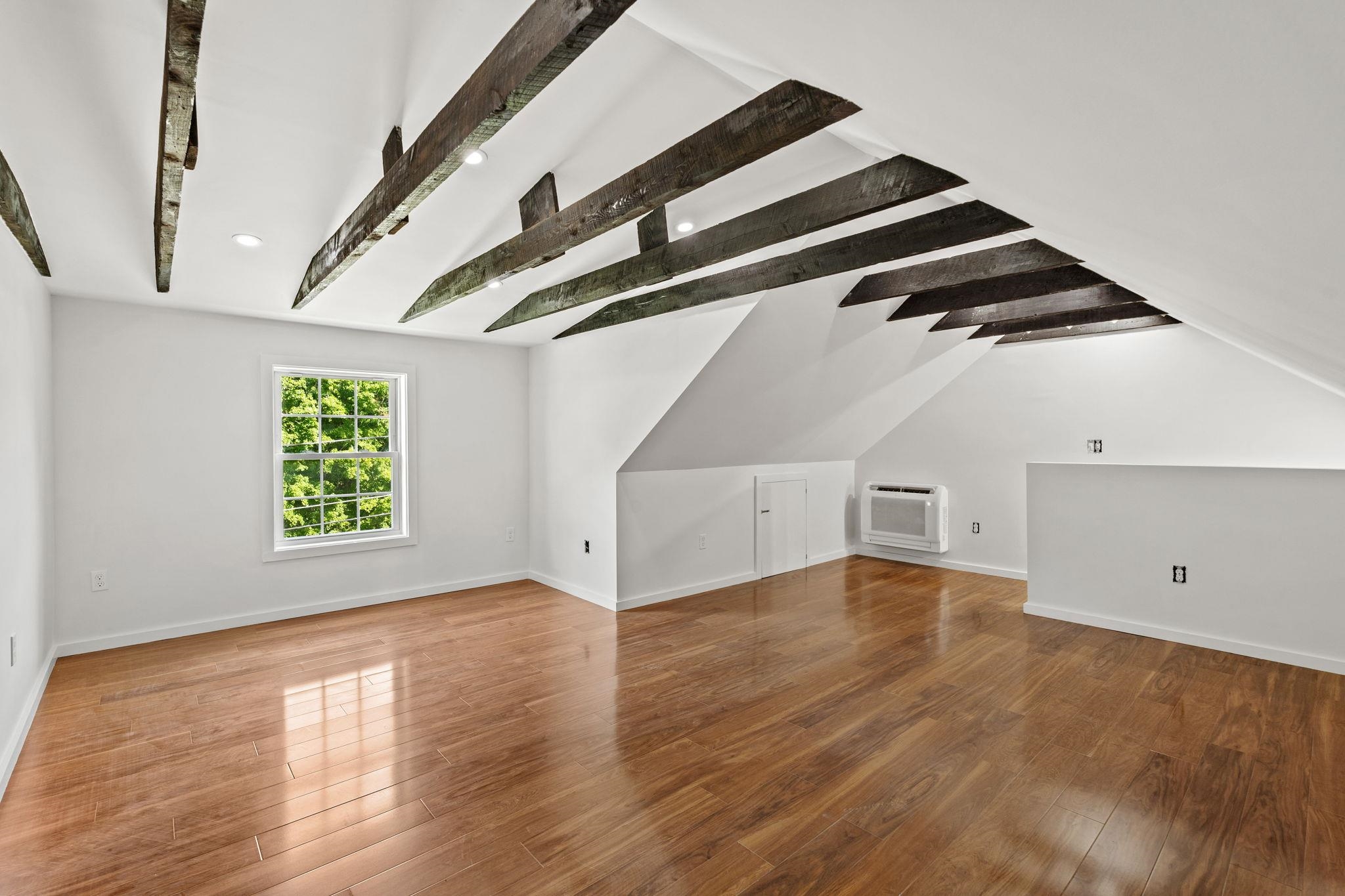 14 River Road Property Photo 15