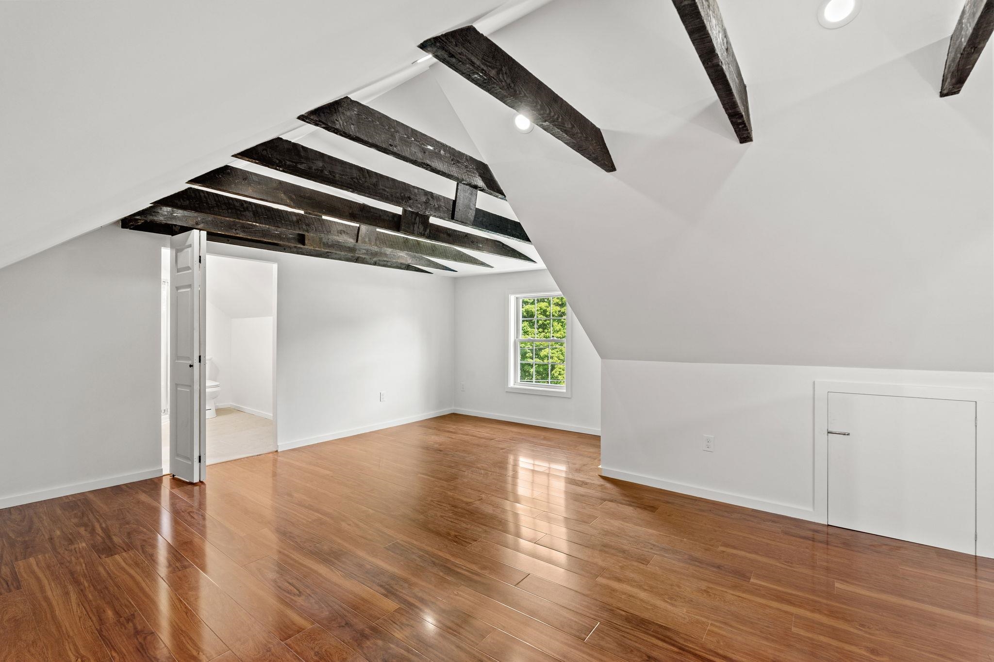 14 River Road Property Photo 16