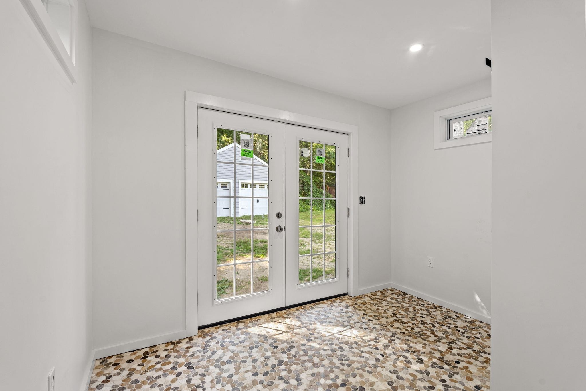 14 River Road Property Photo 20