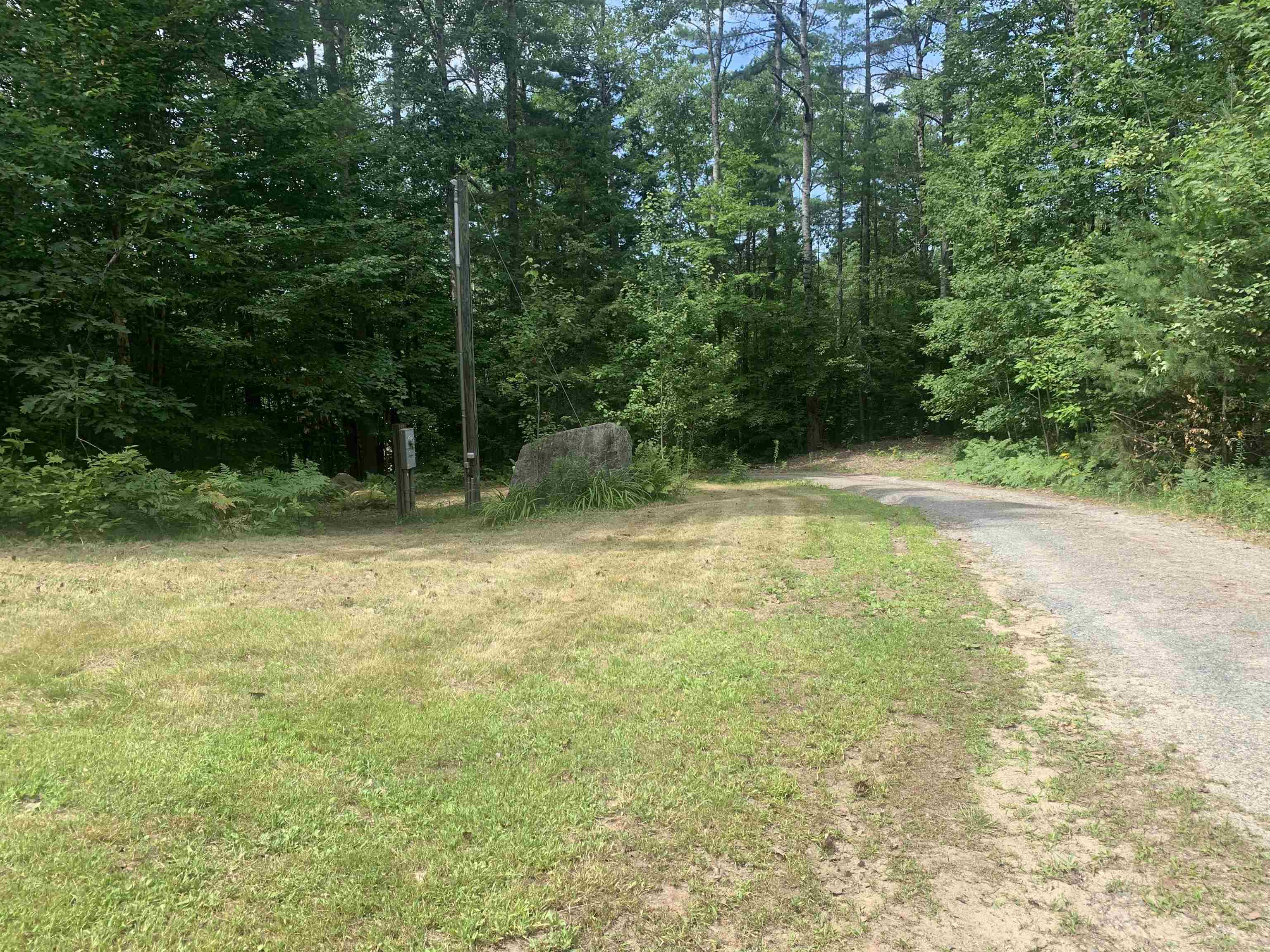 516 West Side Road Property Photo 8