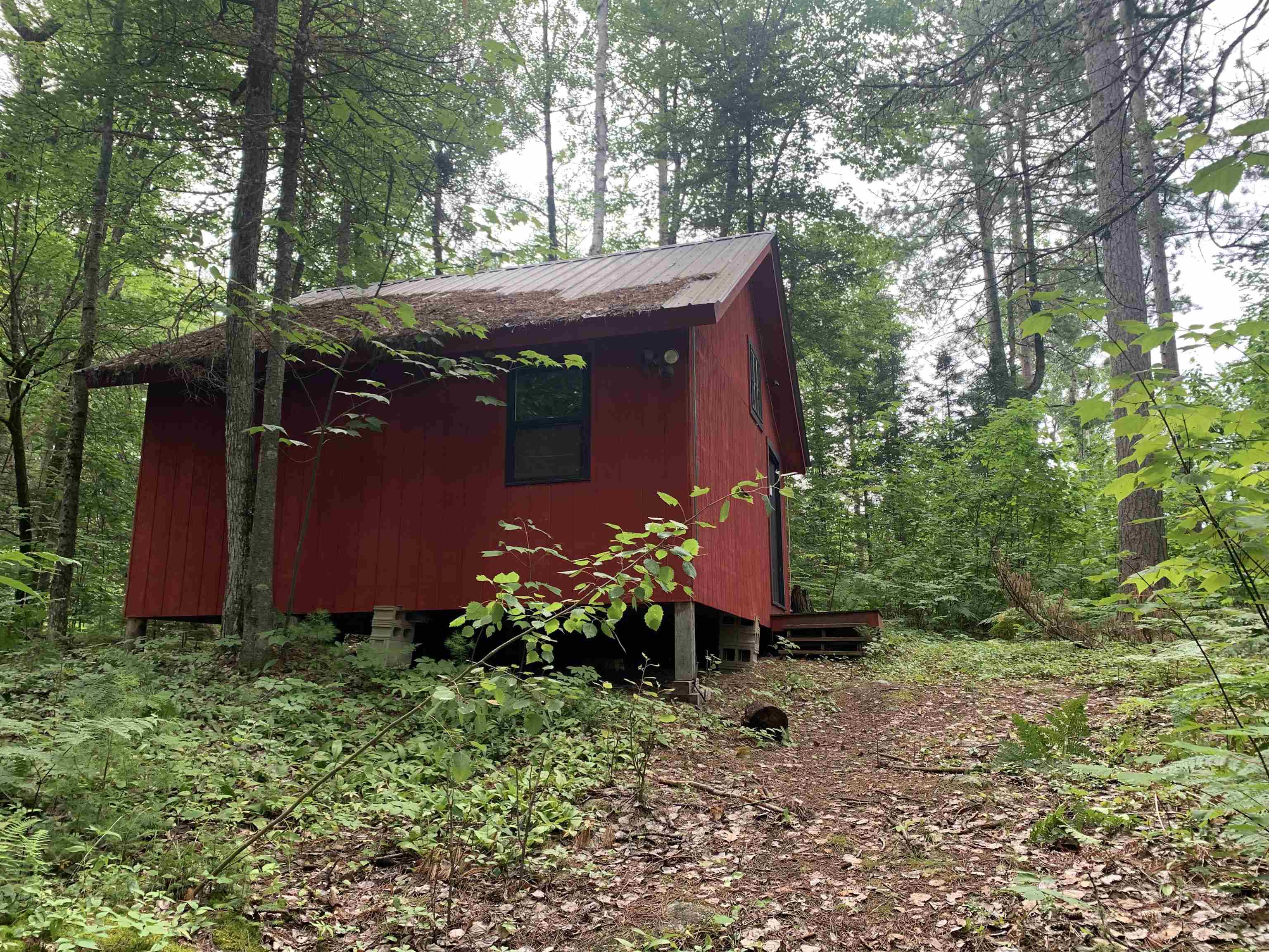 516 West Side Road Property Photo 10