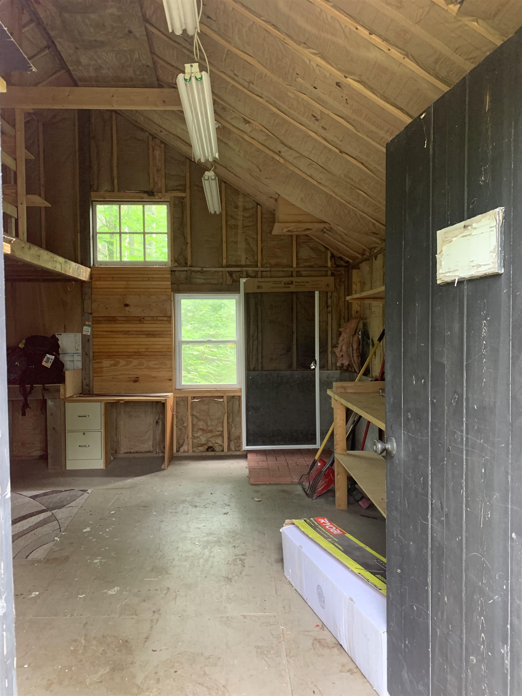 516 West Side Road Property Photo 14