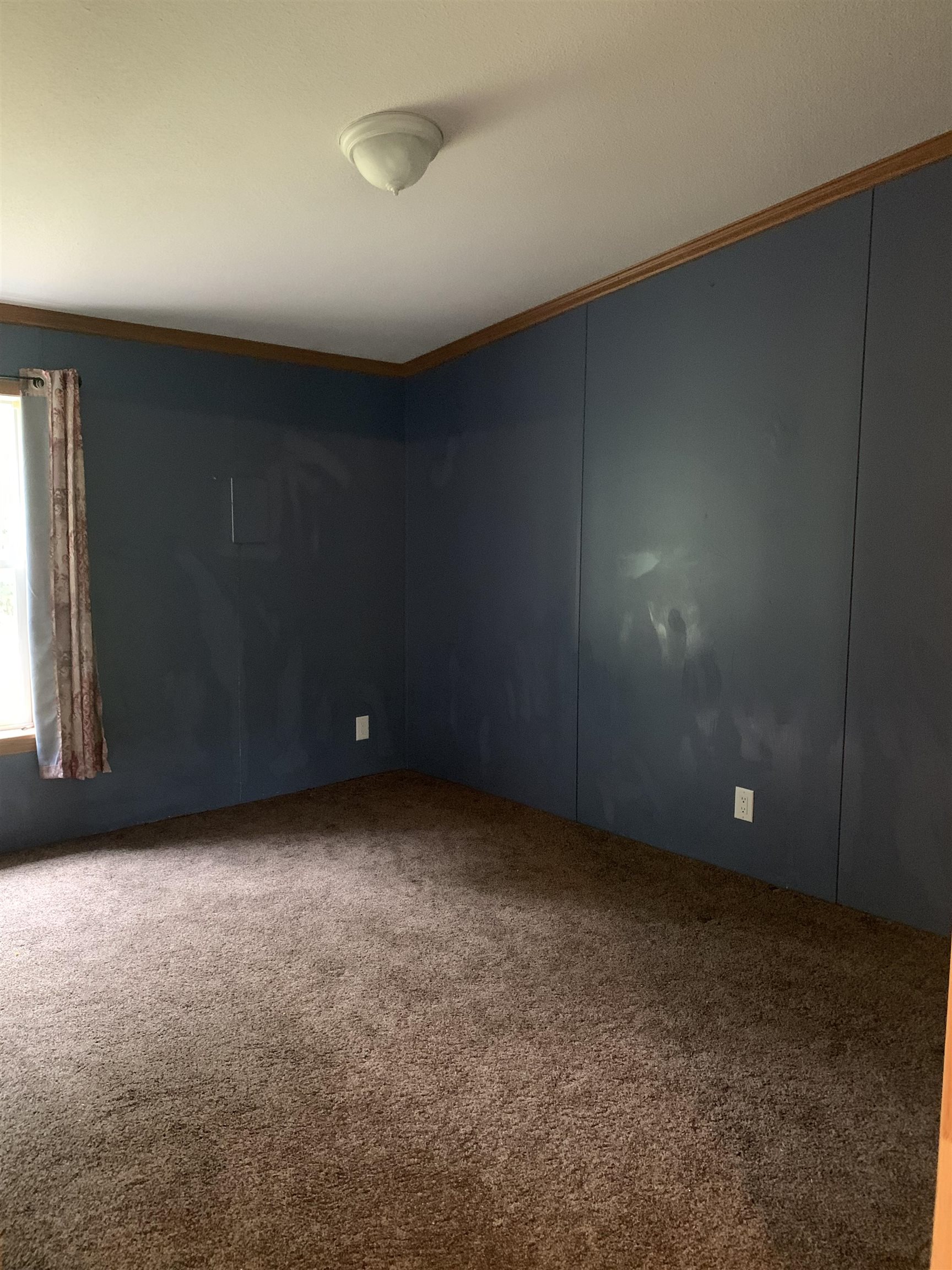 516 West Side Road Property Photo 22