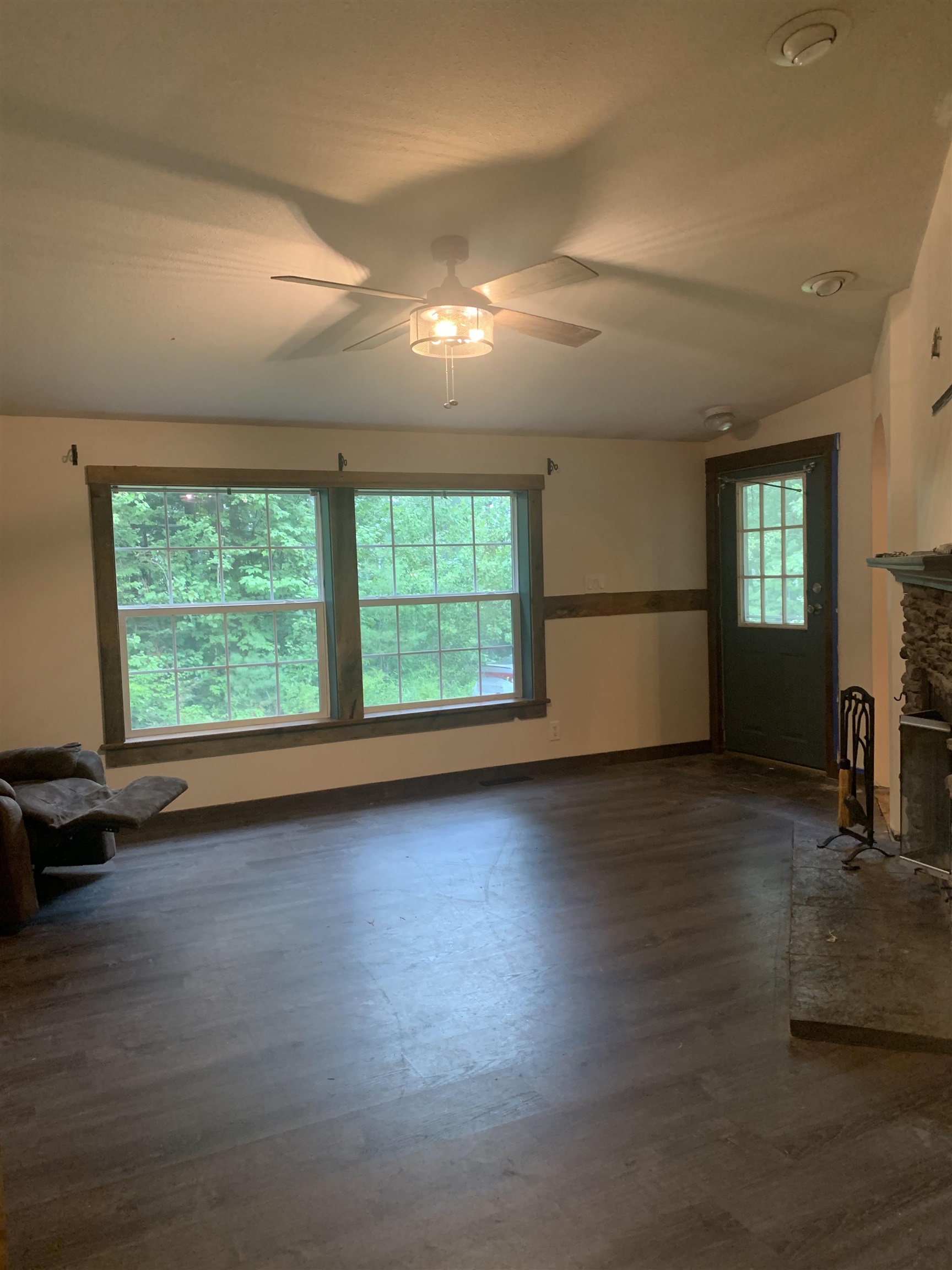 516 West Side Road Property Photo 34